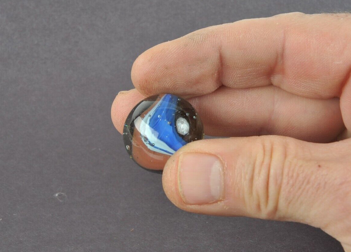Vintage Asian 5? 3? VANE Red White Blue 1″ Shooter Green Tint Cat’s Eye Marble