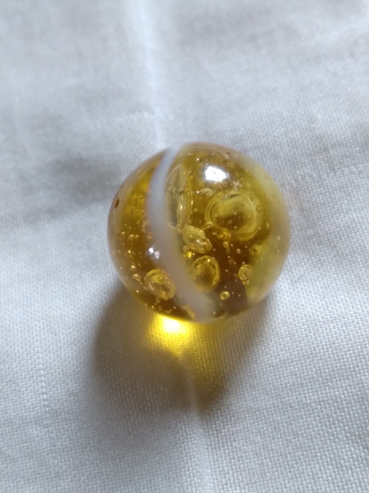 Vintage 9/16″ Yellow Glass Playing Marble.