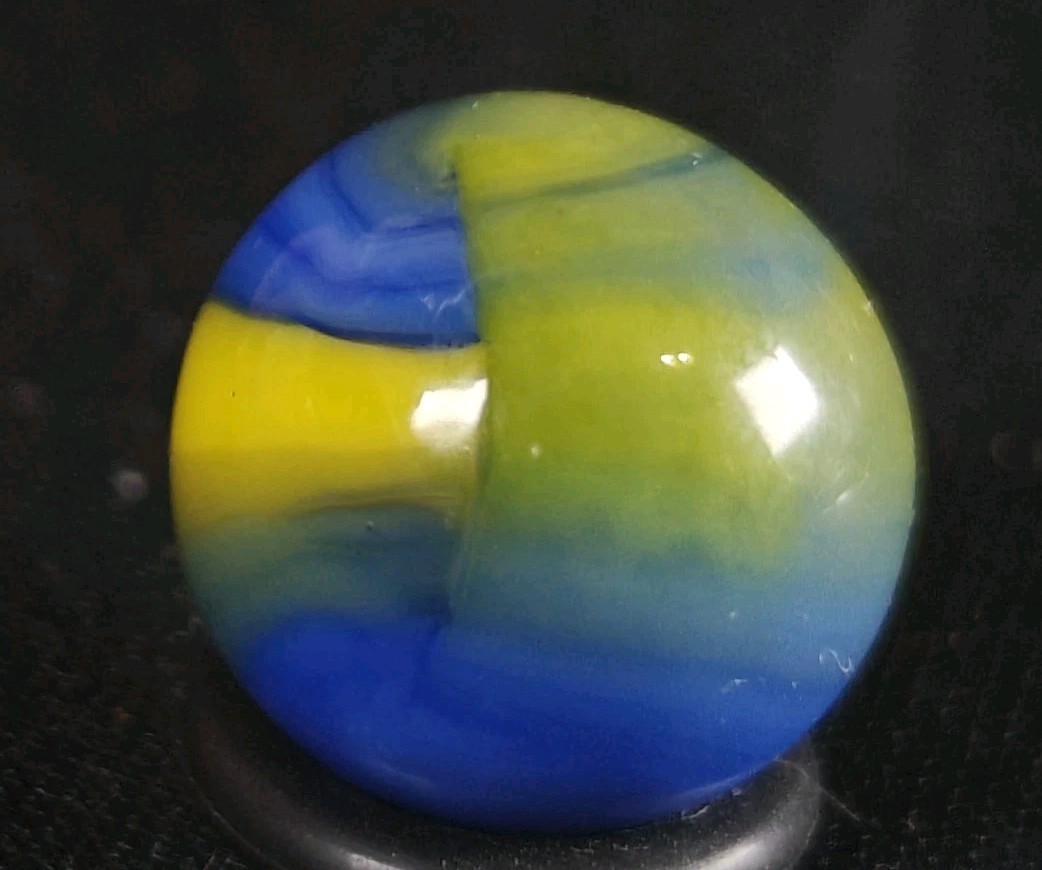 Vintage Marble – Marble King .56″ Cub Scout Boy Scout Blue Yellow