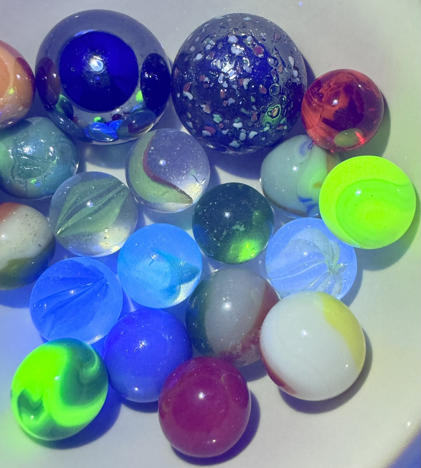 Vintage Marble Lot Of MARBLES UV Reactive Cadmium Uranium Lot #38