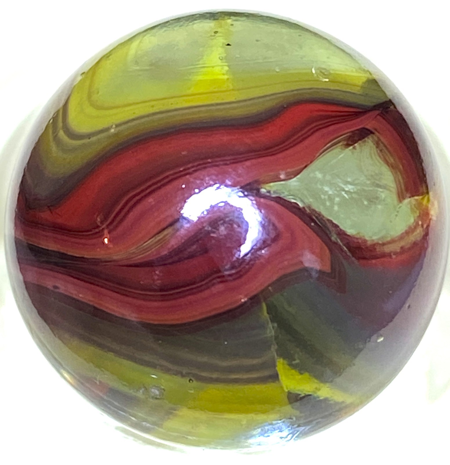 OXBLOOD AND INTERNAL RIBBONS CLEAR BASE SHOOTER SIZE .74″ 8B/118