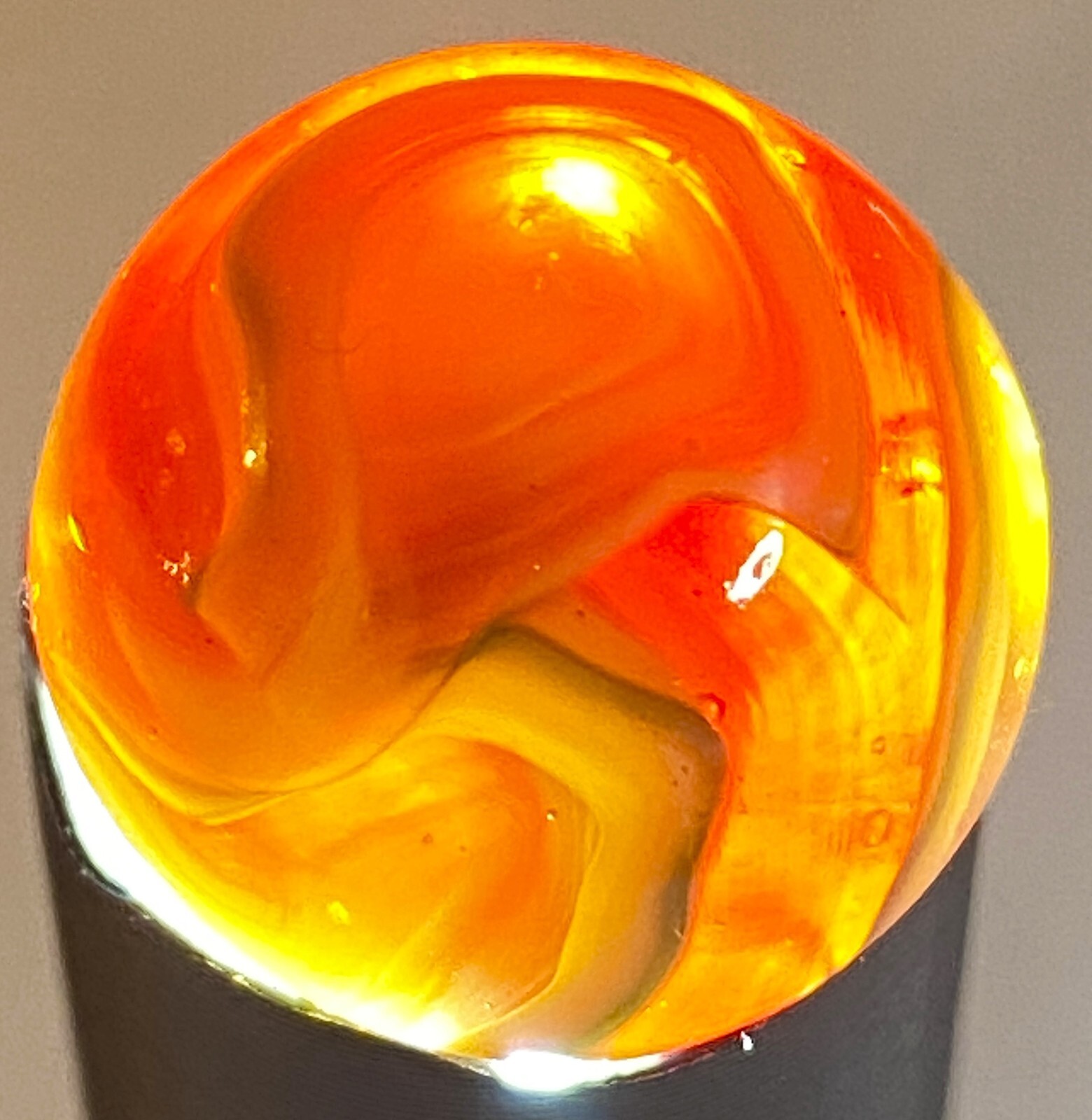 DAS/CHAMPION/WV/JABO TRANSLUCENT STRAWBERRY SHORTCAKE SWIRLED SHOOTER .70″ M385