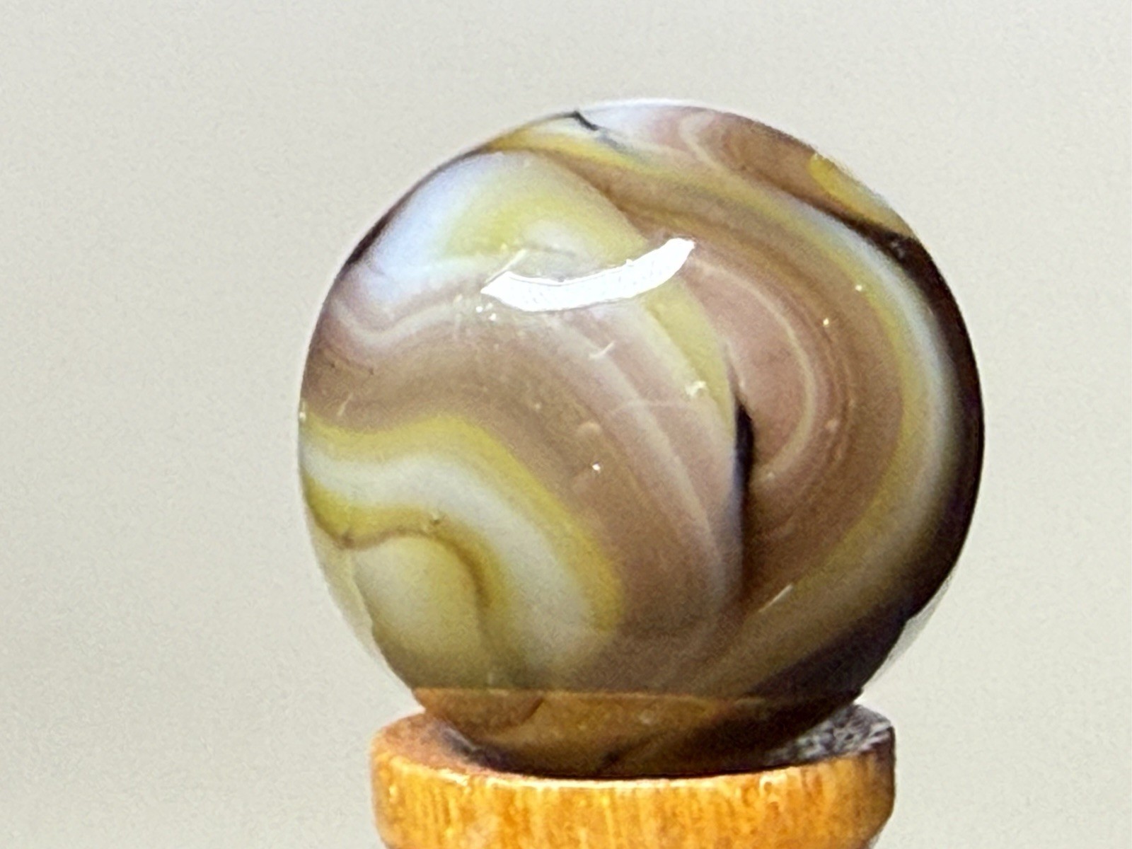 Heaton Ravenswood West Virginia Mint Chocolate Swirl Marble .61” NM(+)