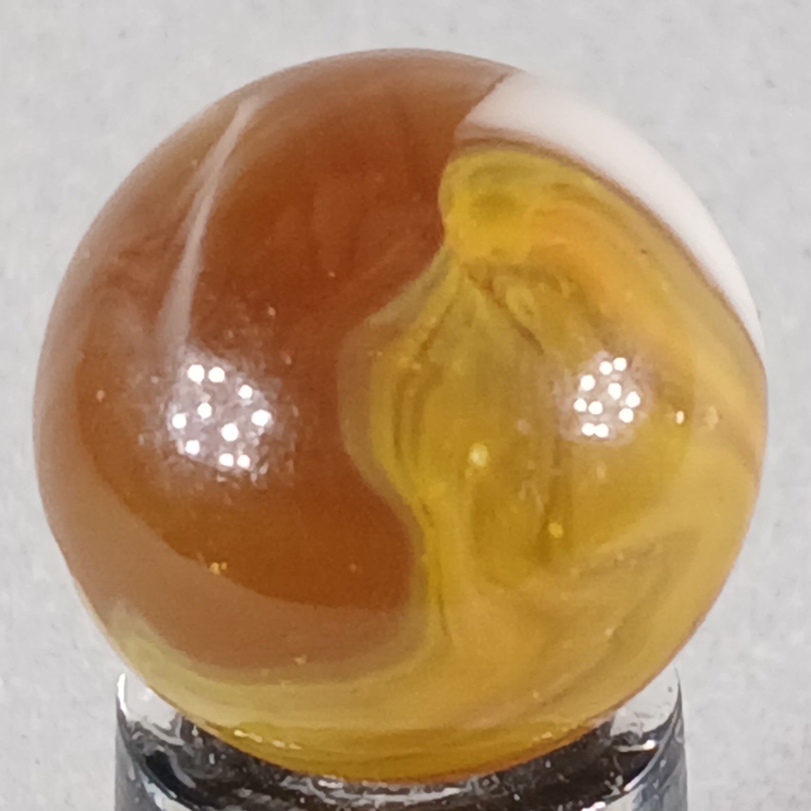 Vintage Vitro Conqueror Marble .61 Inches Near-Mint Condition Combined Shipping