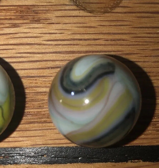 DAS Jabo West Virginia Swirl White Brown Sparkle Marble GGV Row 5-2