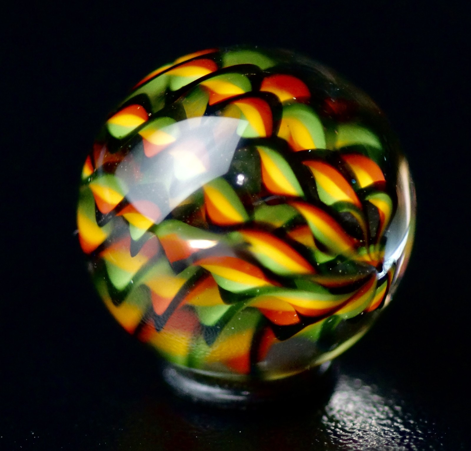 Bryan Trillas Glass Marble/Filigree Cane/UV Reactive/Red Green Yellow/0.8-0.9 in
