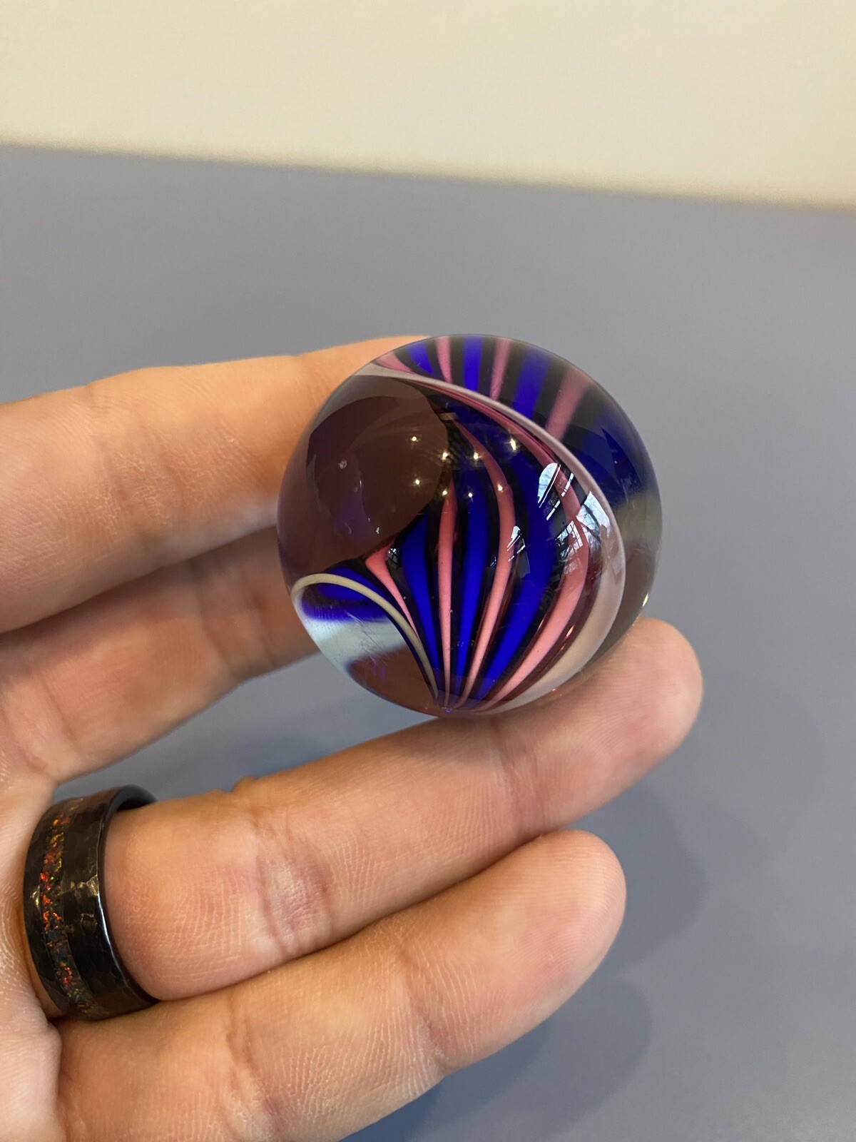 BEAUTIFUL Blue Pink & White Swirled Art Glass Marble W/Stand 1.5″