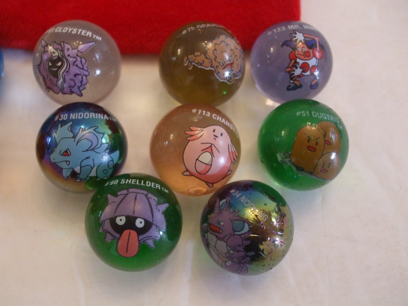 Lot of 20 Pokemon Collectors Marbles with #68 Machamp & #106 Hitmonlee Pouches