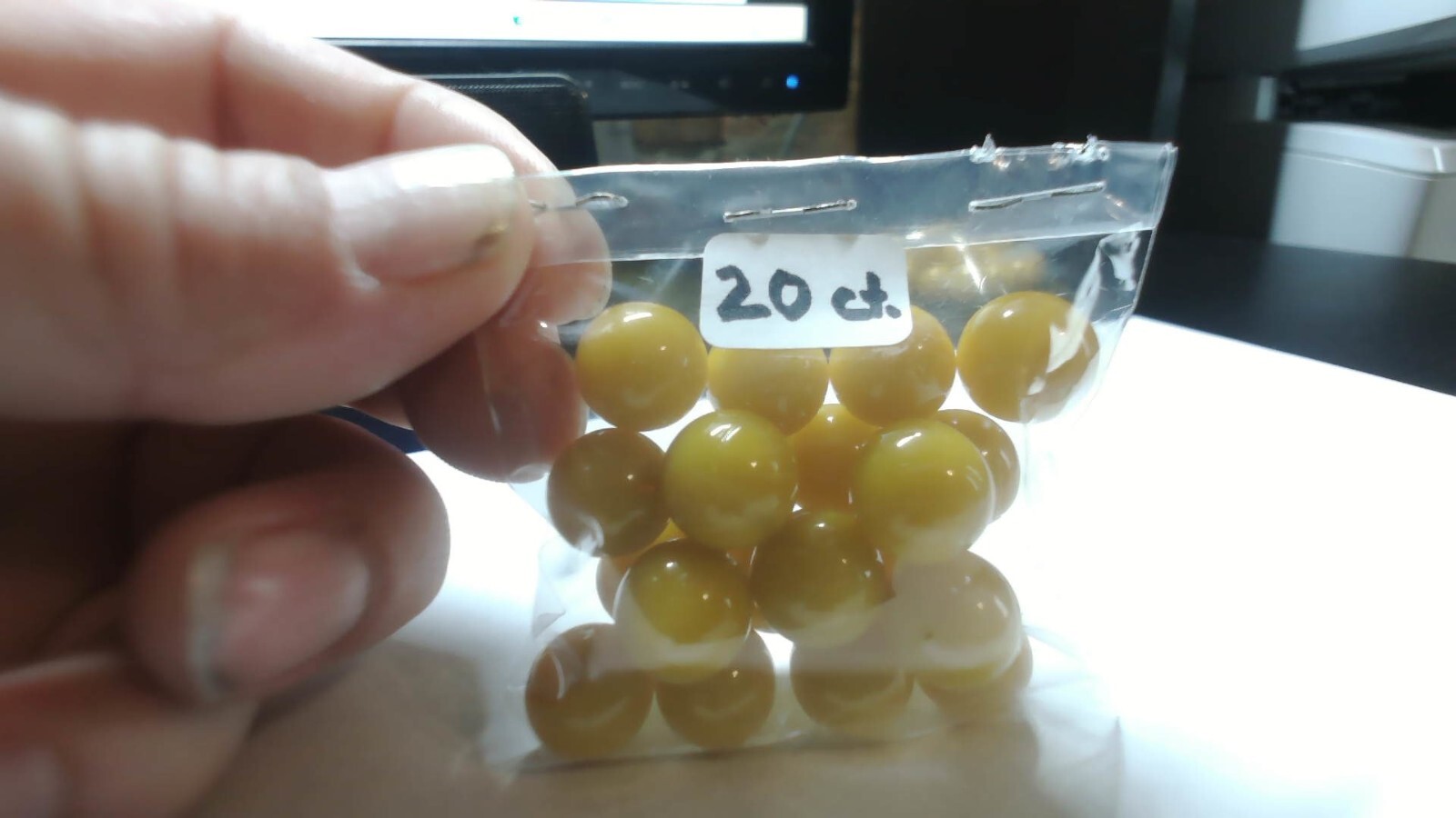 vintage peltier 1/2″ yellow swirl marbles “20 count bag”