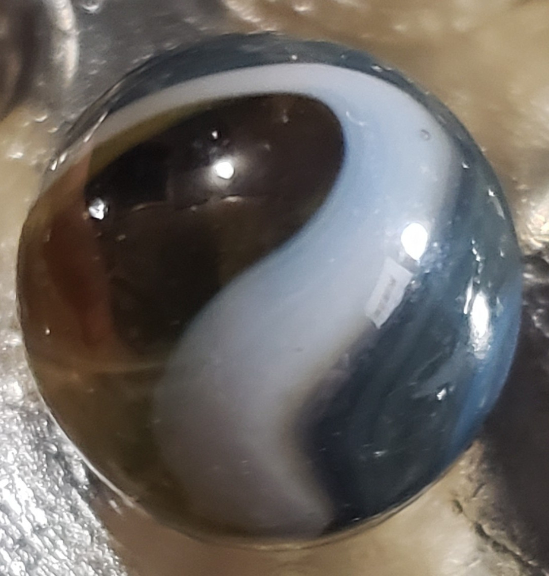 HTF GORGEOUS Akro Agate Blue n Gray Popeye HYBRID Amber Base WET MINT SZ 5/8