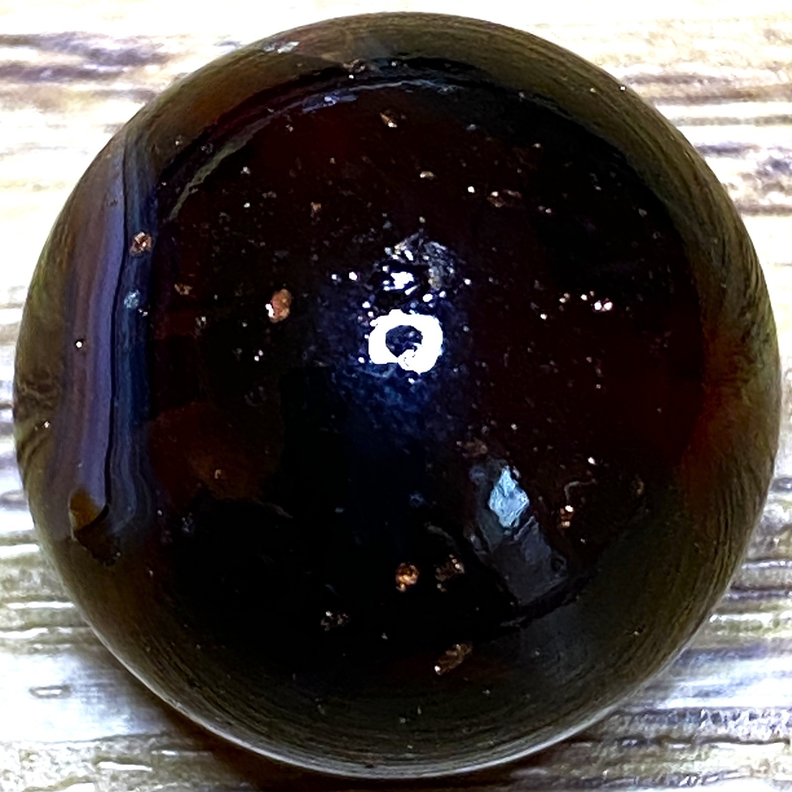 DAS/JABO ASUPER DARK CHERRY WITH LUTZ TRANSLUCENT SWIRLED SHOOTER .72″ M851
