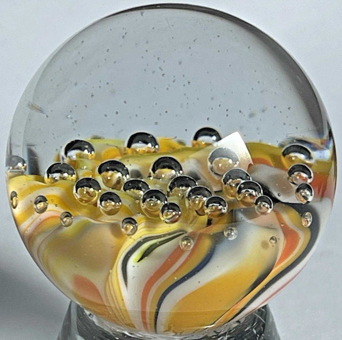 2015 RICK DAVIS MARBLE SIGNED HANDMADE GLASS ART 1.53″ SUNRISE UNDER BUBBLES