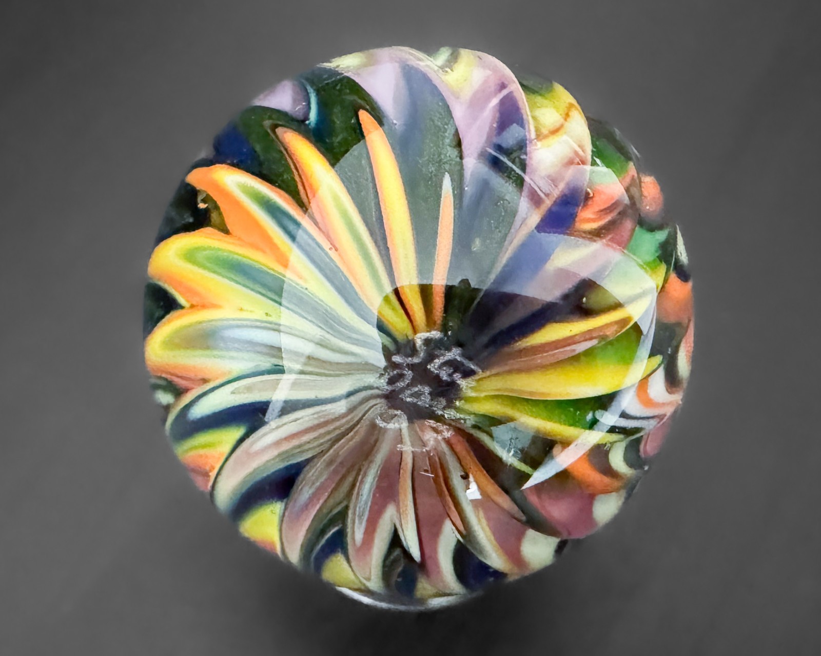 Steve Davis 1.5 Lobed Onionskin Contemporary Swirl Handblown Art Glass Marble