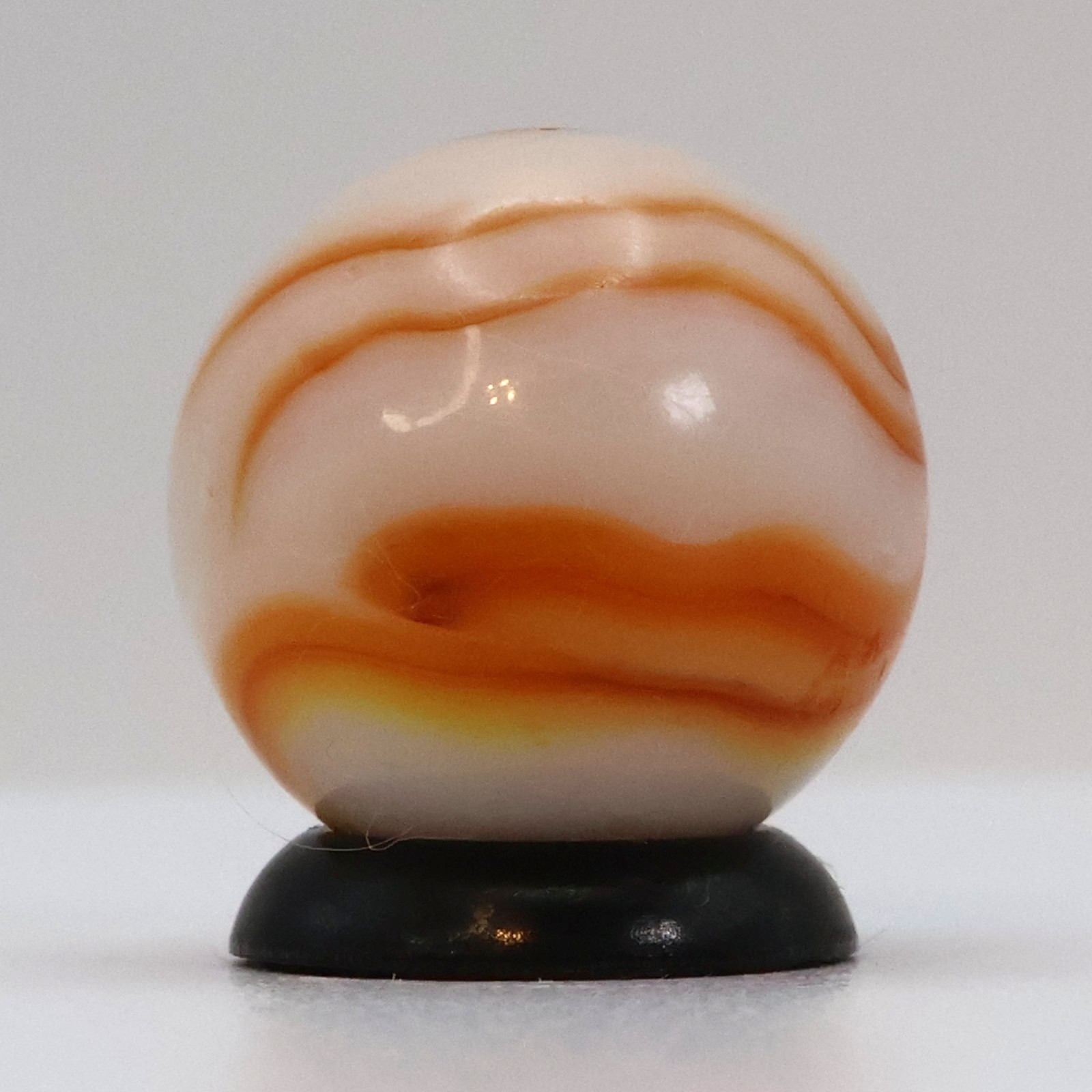 5/8″ Swirl Marble White/ Orange/ tan NM