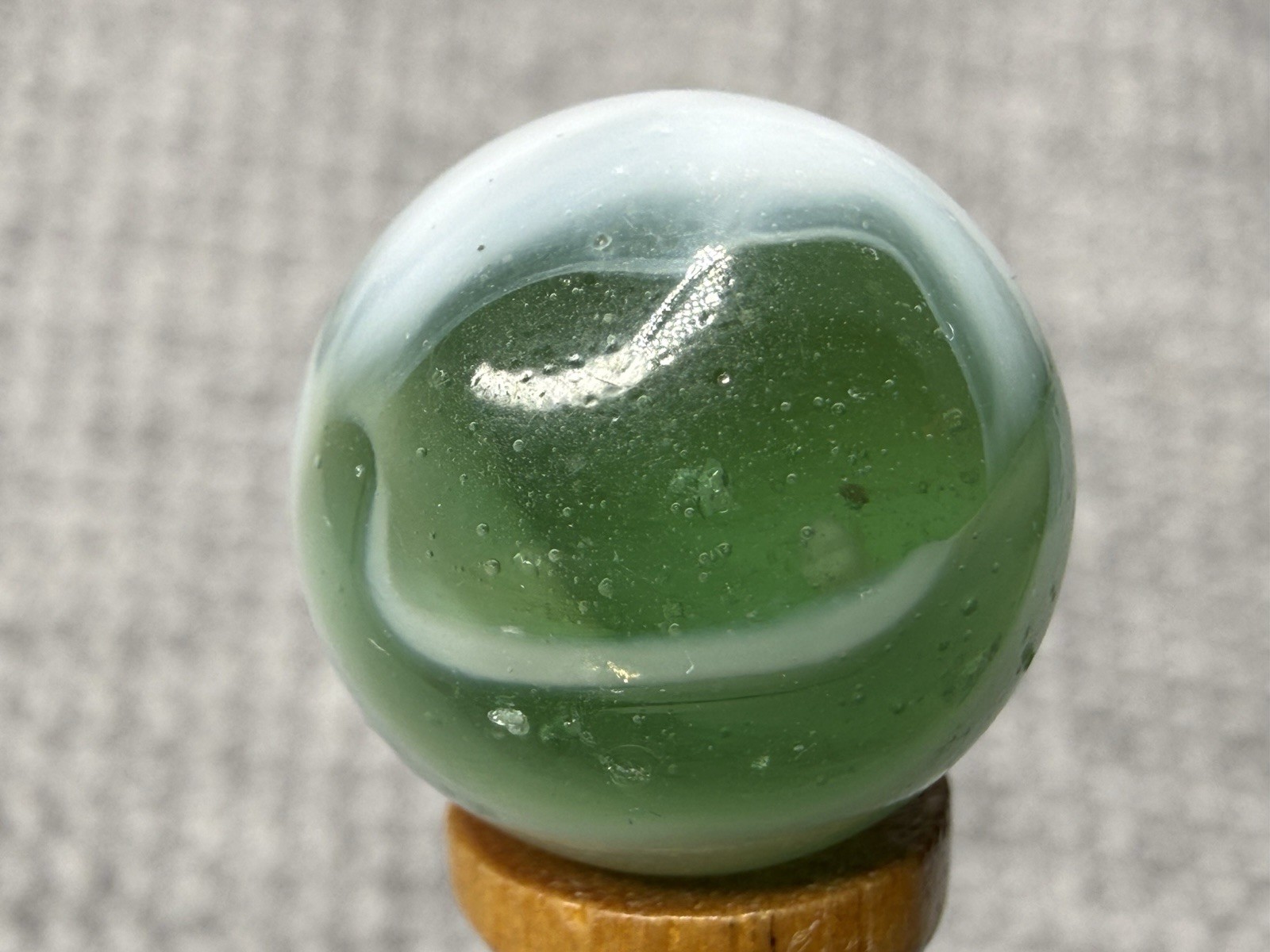 Vintage Peltier Green Fizz Rainbo Marble .67” NM