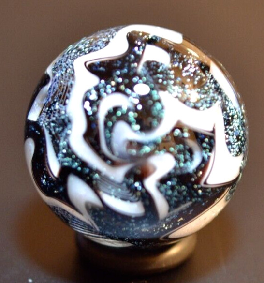 HOT HOUSE GLASS MARBLE/1.140″-FLAME TWIST BANDED FINE LINER-TURQ. DIC. OVERLAY
