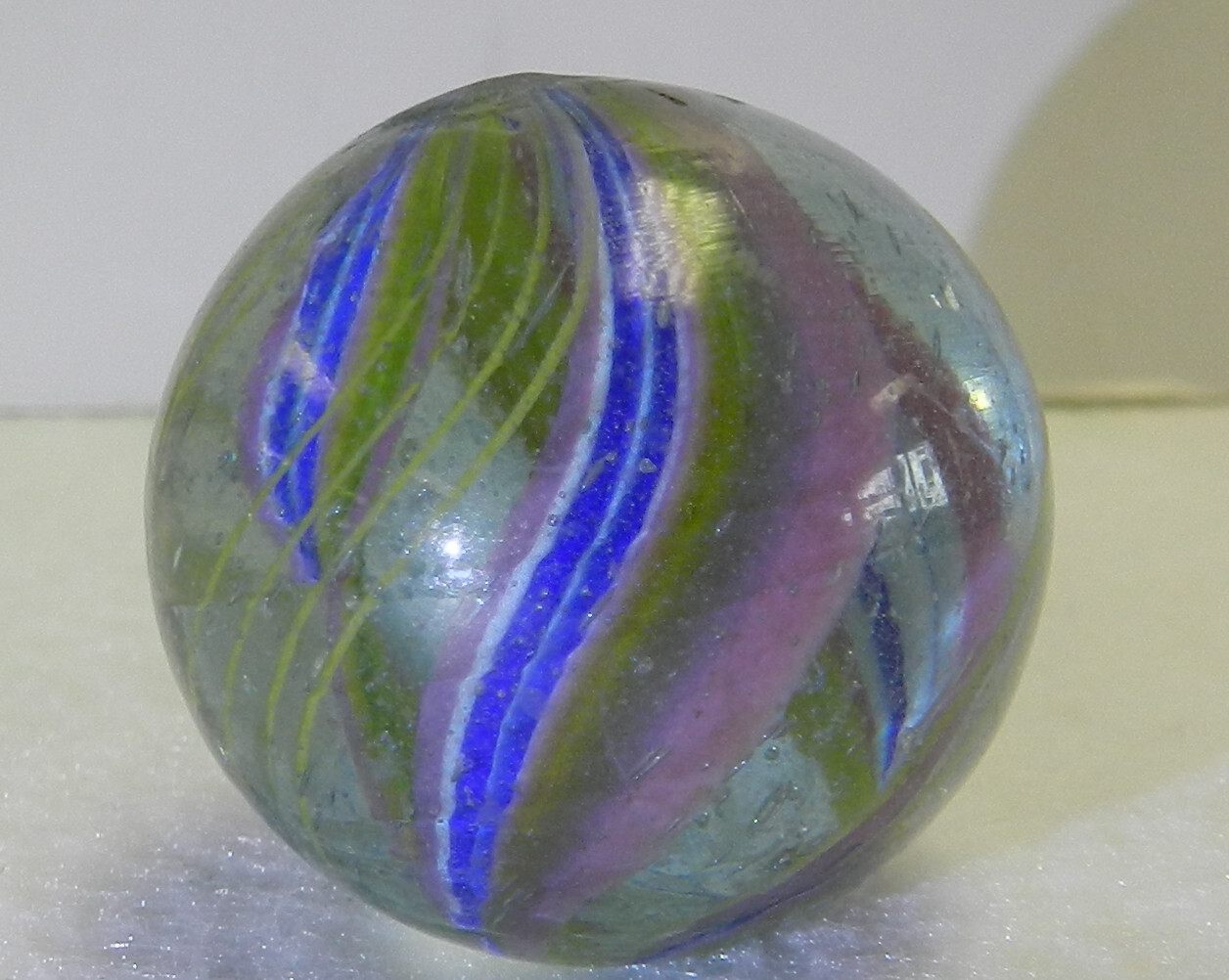 #16889m Bigger 1.08 Inches Divided Ribbon Swirl Marble