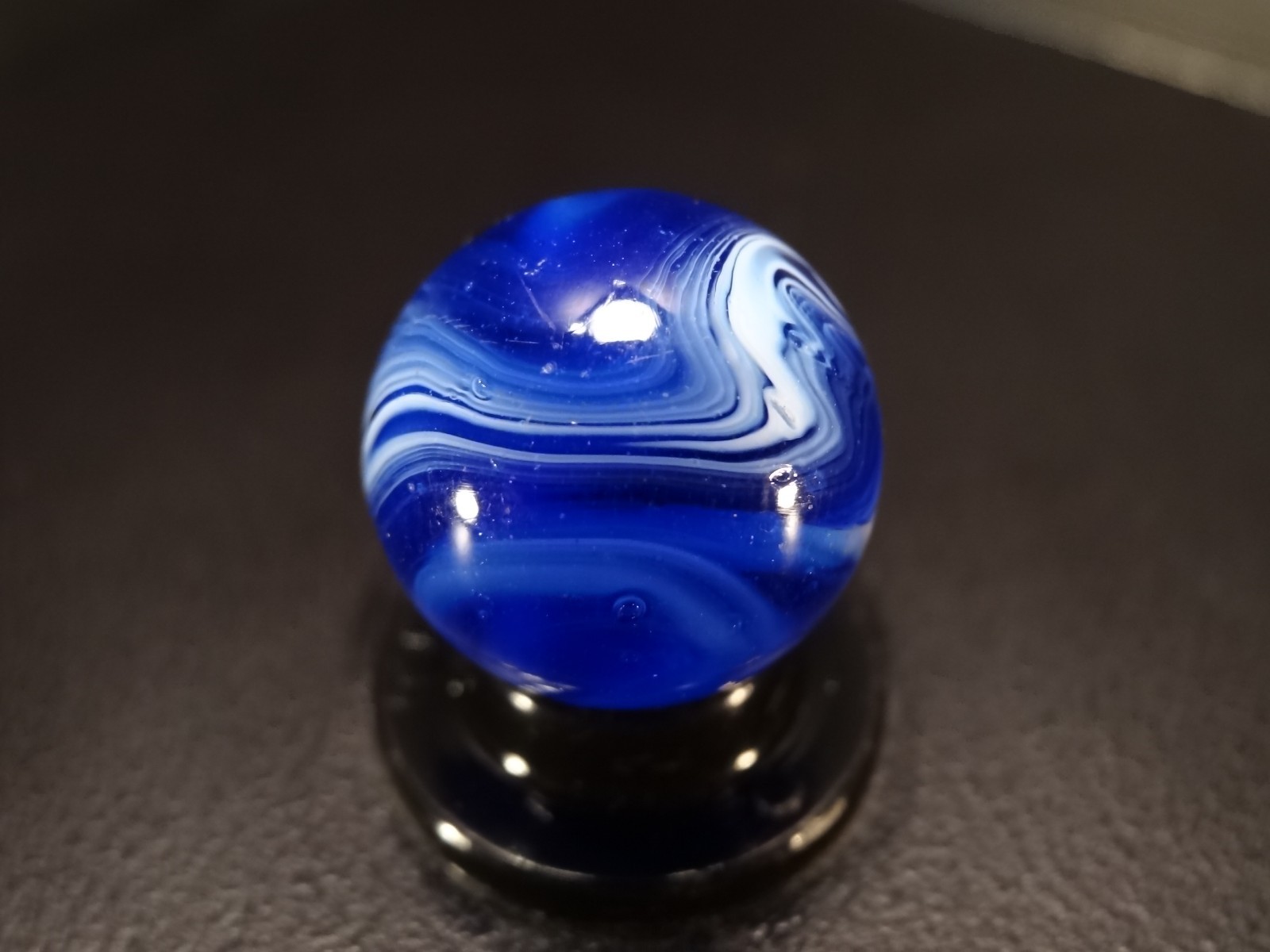 PELTIER * COBALT * National Onyx Slag Fine-line FEATHER PATTERN