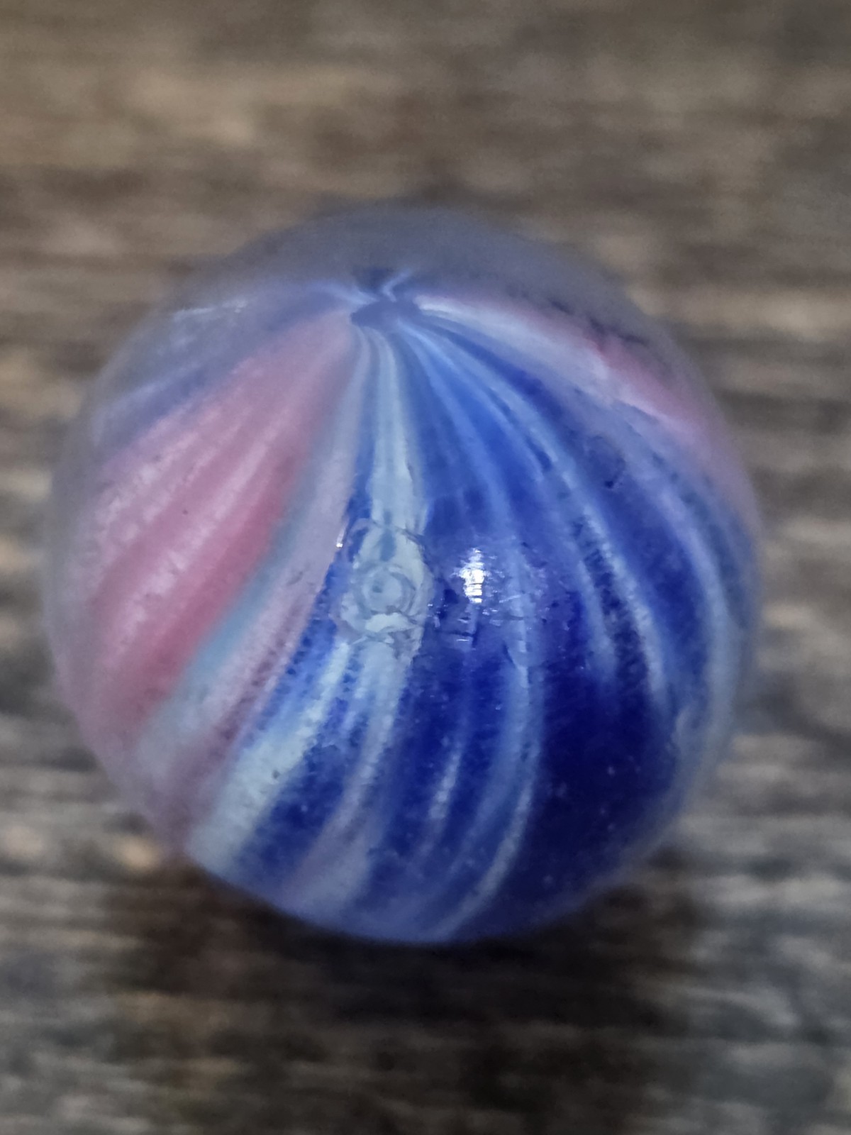 .94″ German Handmade Onionskin Marble Shooter