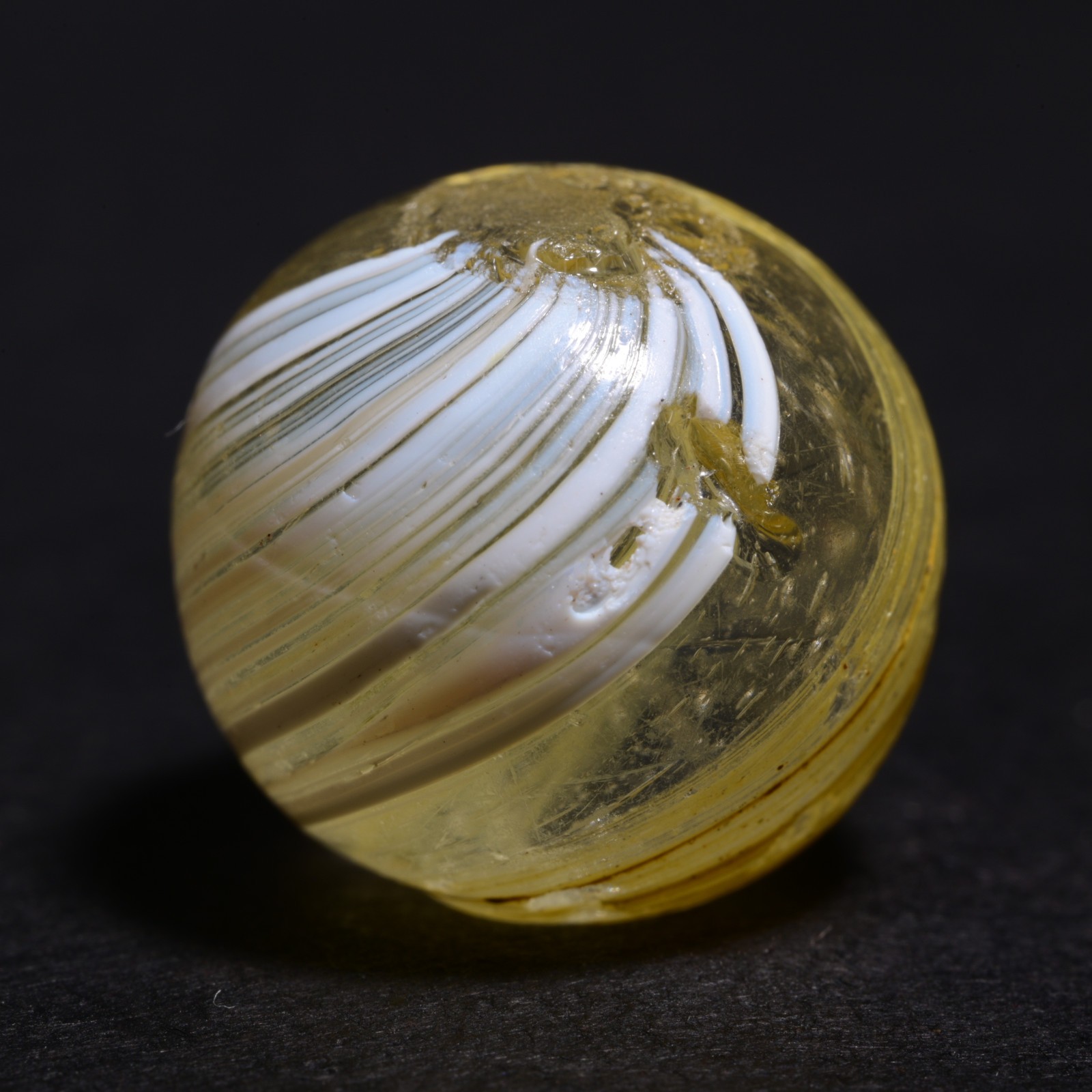 Indian Marble German Handmade Antique Bright White & Egg Yolk 14mm 17/32”