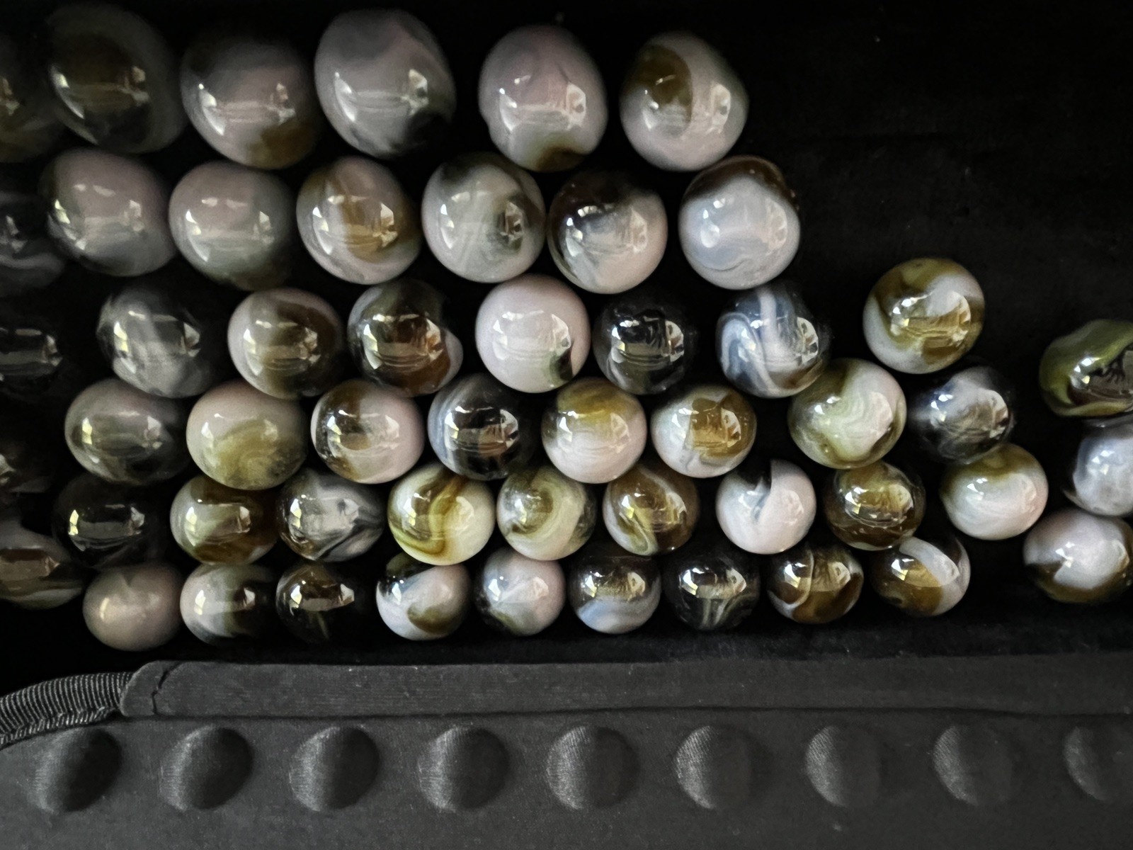 Vintage JABO Charcoal Lavender Marbles 8pc LOT Uranium Burmese glass 3/4 Shooter