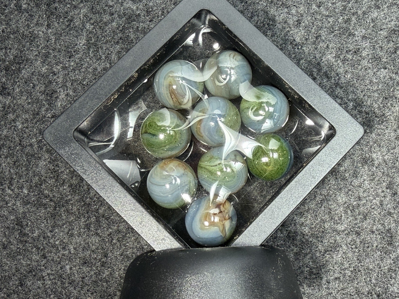 JABO Classic Green Lagoon AV Collectors Display Of 9. 5/8 +-