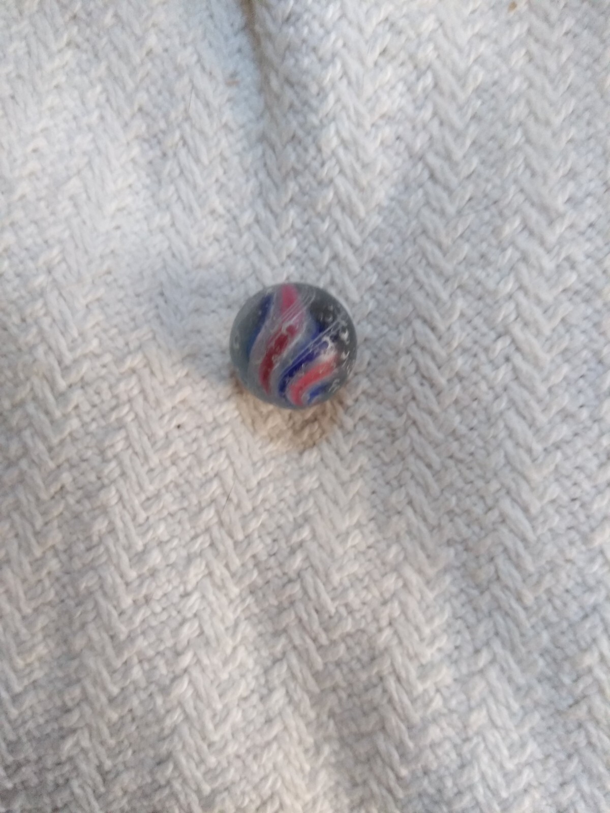 Antique/Vintage Cane-Cut/Spiral/Swirl (German?) Marble (5/8″ d., Used Condition)