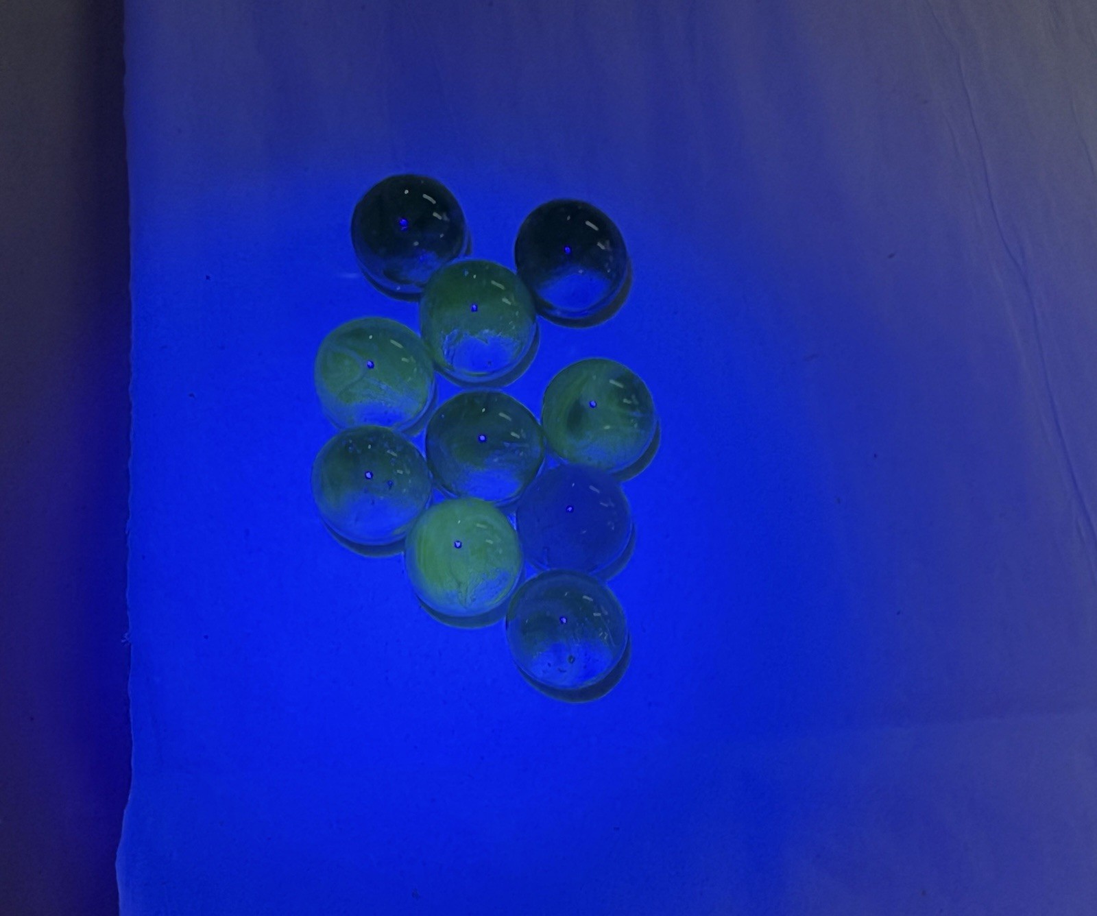 Lot of 10 Blue Marbles Glow Green Under UV Reactive Glass Uranium Glass