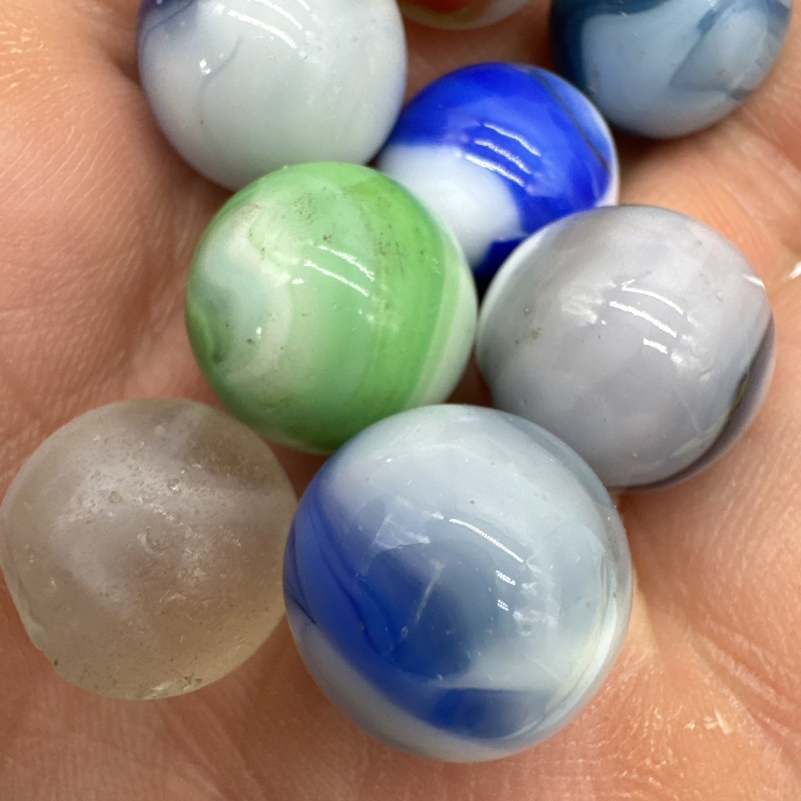 (71) Vintage Akro Agate? Swirl Glass Marble Marbles Various Makers Lot