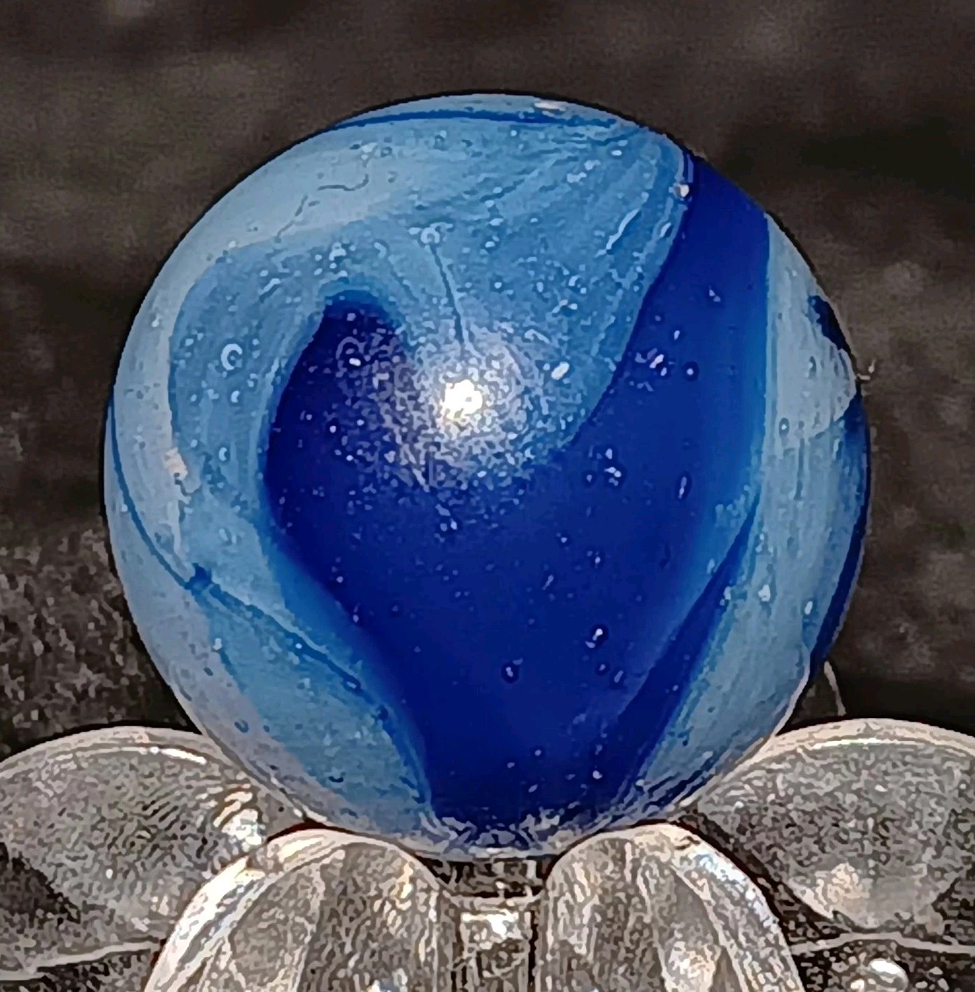 Peltier Glass Inky Marble. .58″ Mint(-) Uv Active. Beautiful Pattern