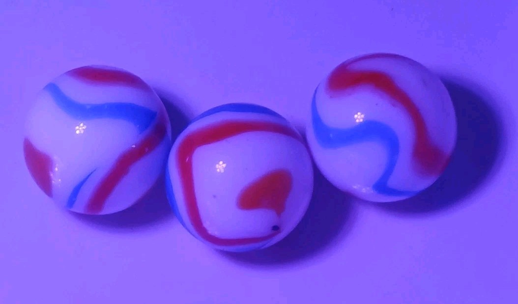 Vintage Akro Agate,Cat’s Eye Swirl Marbles 5/8″ Mint,1940-70s, UV Pics Provided