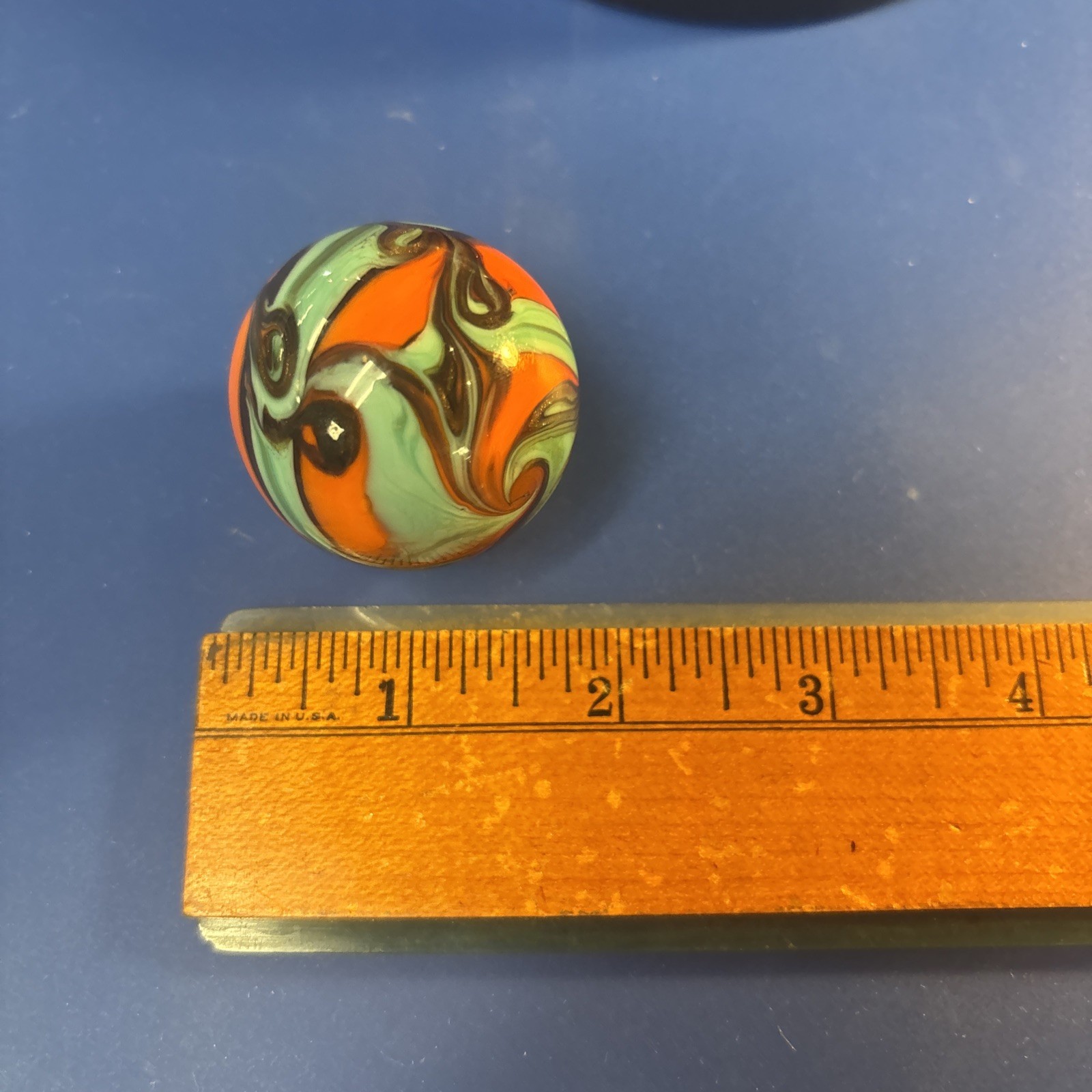 Stunning contemporary swirl marble #923