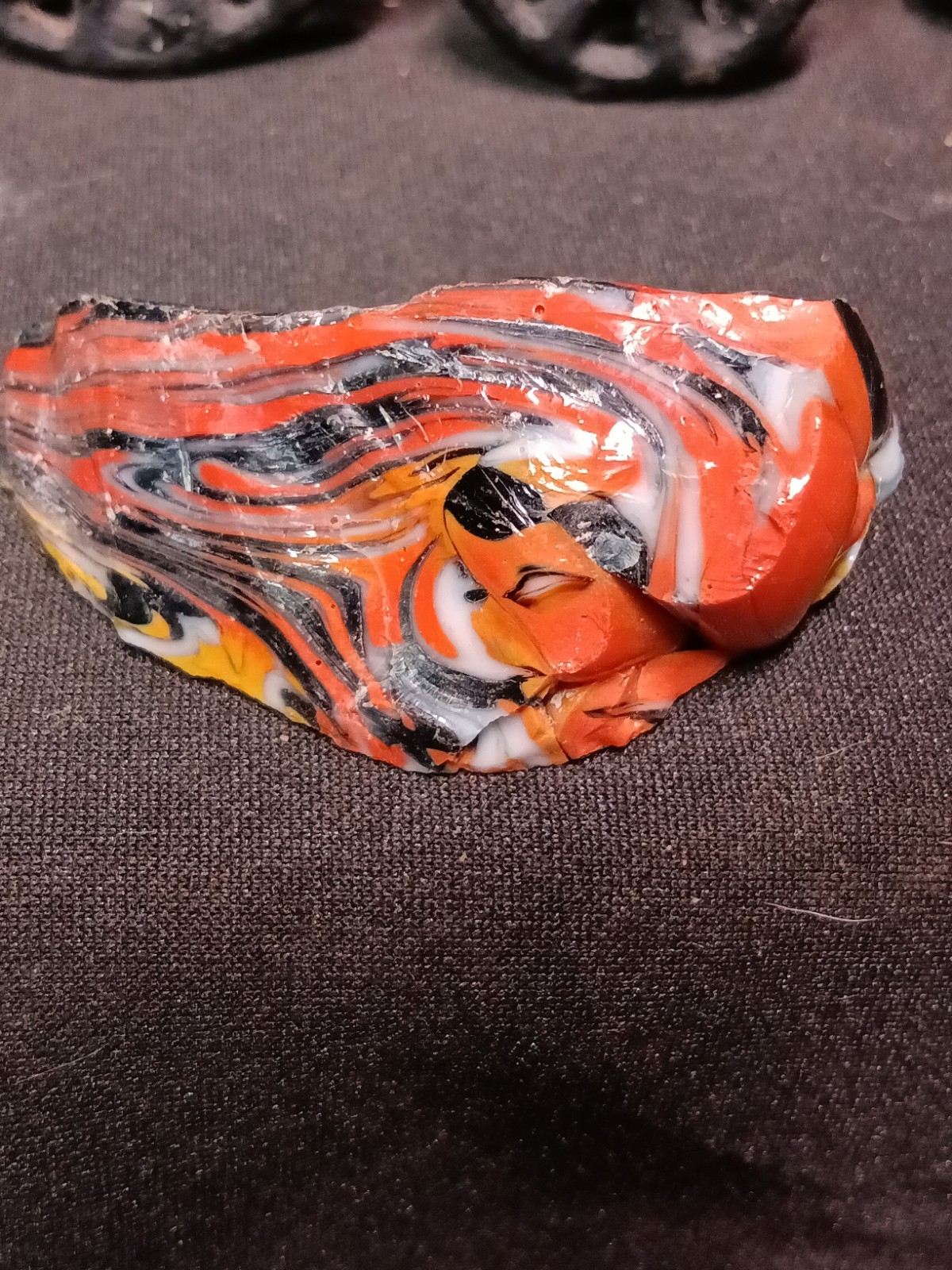 Akro Agate Indian Blanket Cullet 1.8oz 2 1/2 L ×1 1/2 W Nice Color