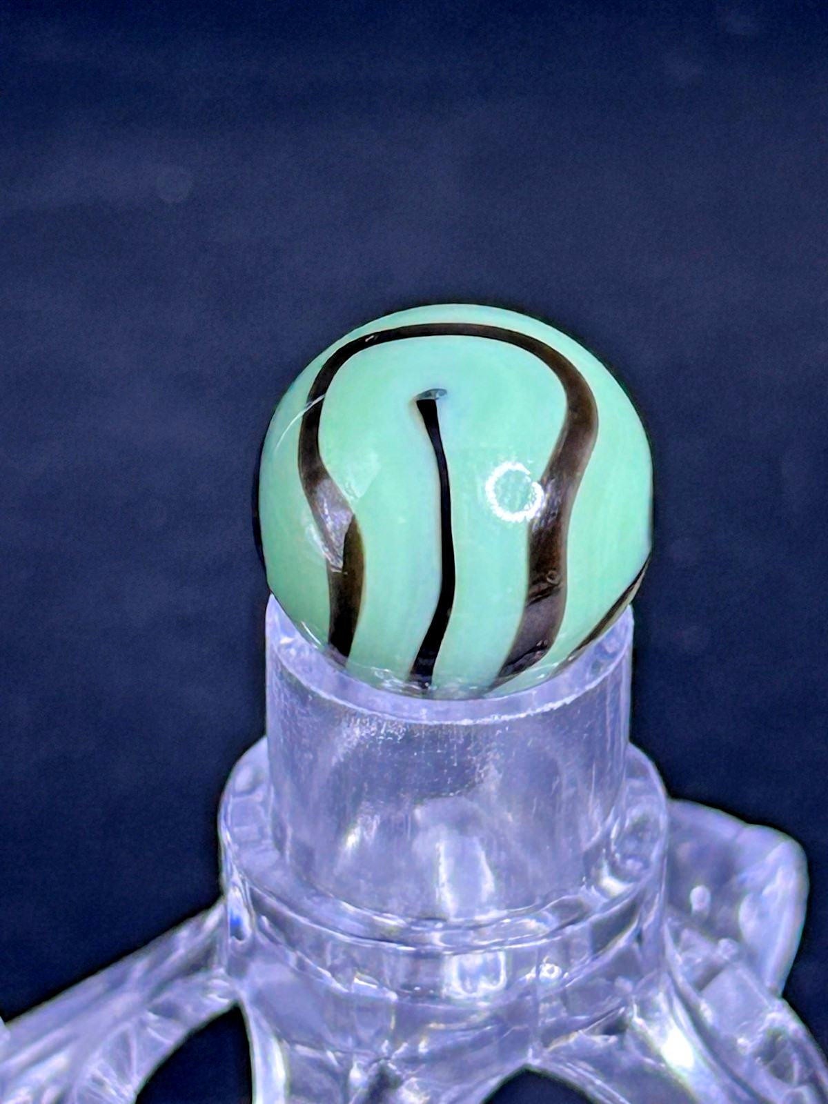 Alley Agate Swirl Pistachio Green & Brown Marble .63″ Wet Mint CAC6