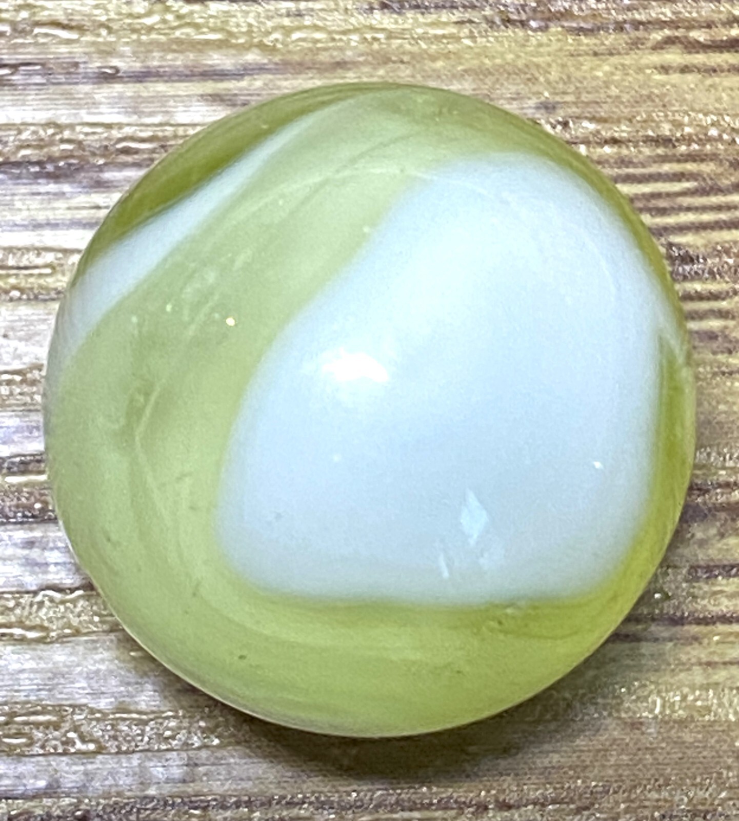 RARE CAC OR LIMEADE SLAG SMALL HIT MARK URANIUM GLOW UV SHOOTER .68″ M632