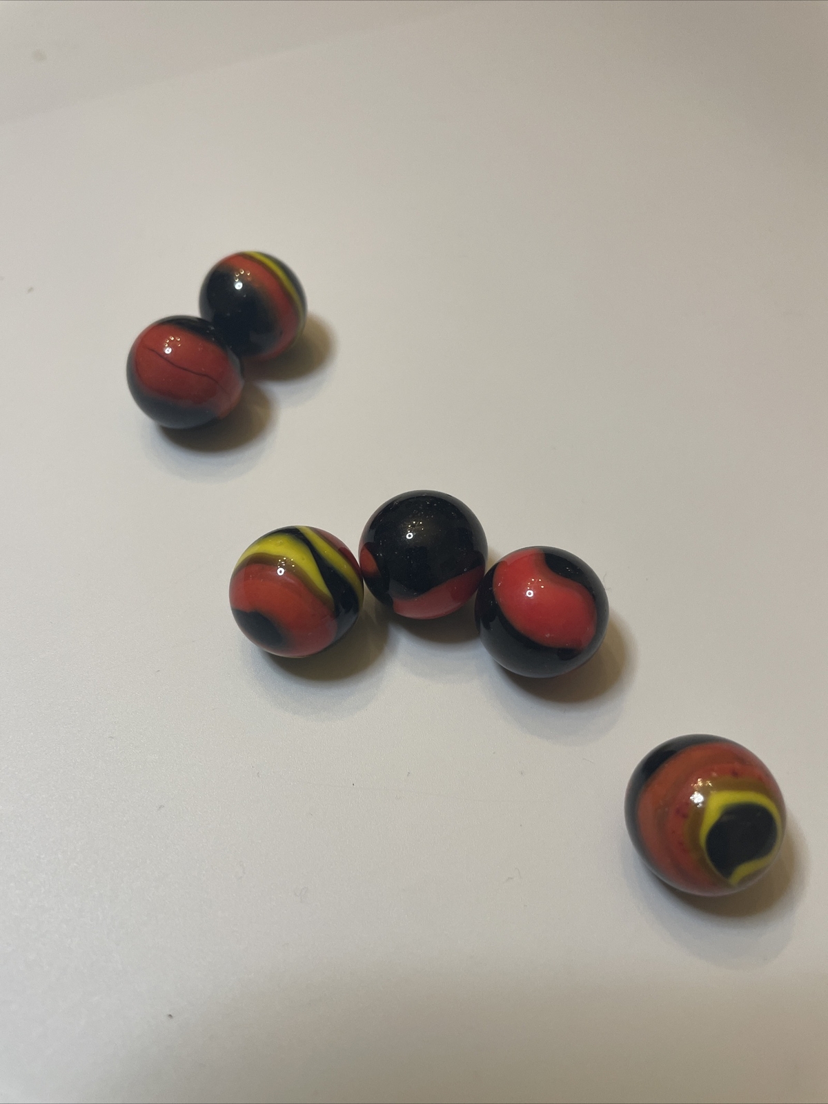 LOT OF SIX VINTAGE GLASS MARBLES ~ NICE COLORS, VERY GOOD CONDITION {PRE-OWNED}