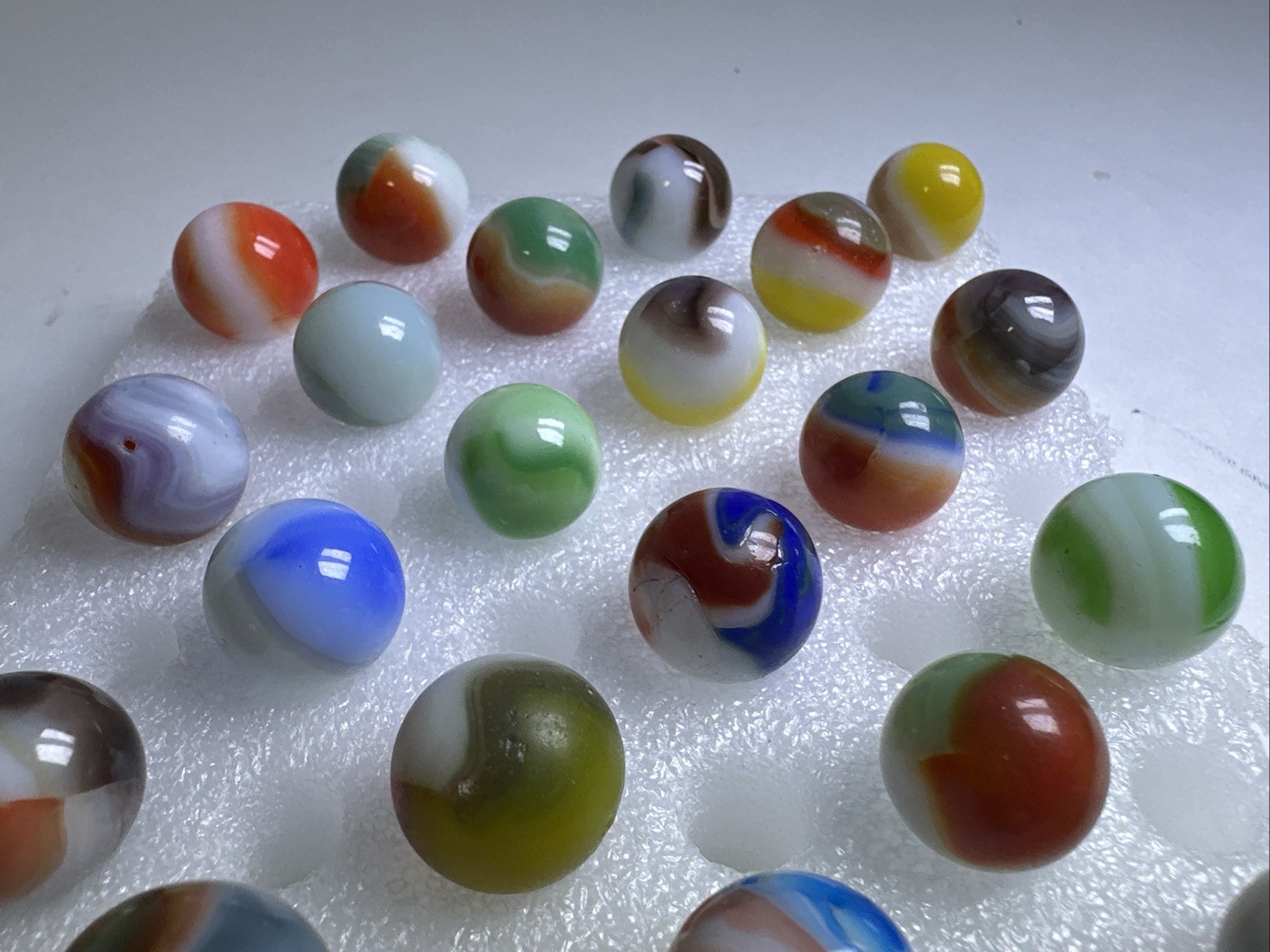 348 Awesome Mixed Lot Of 30 Vintage Vitro Agate Marbles!