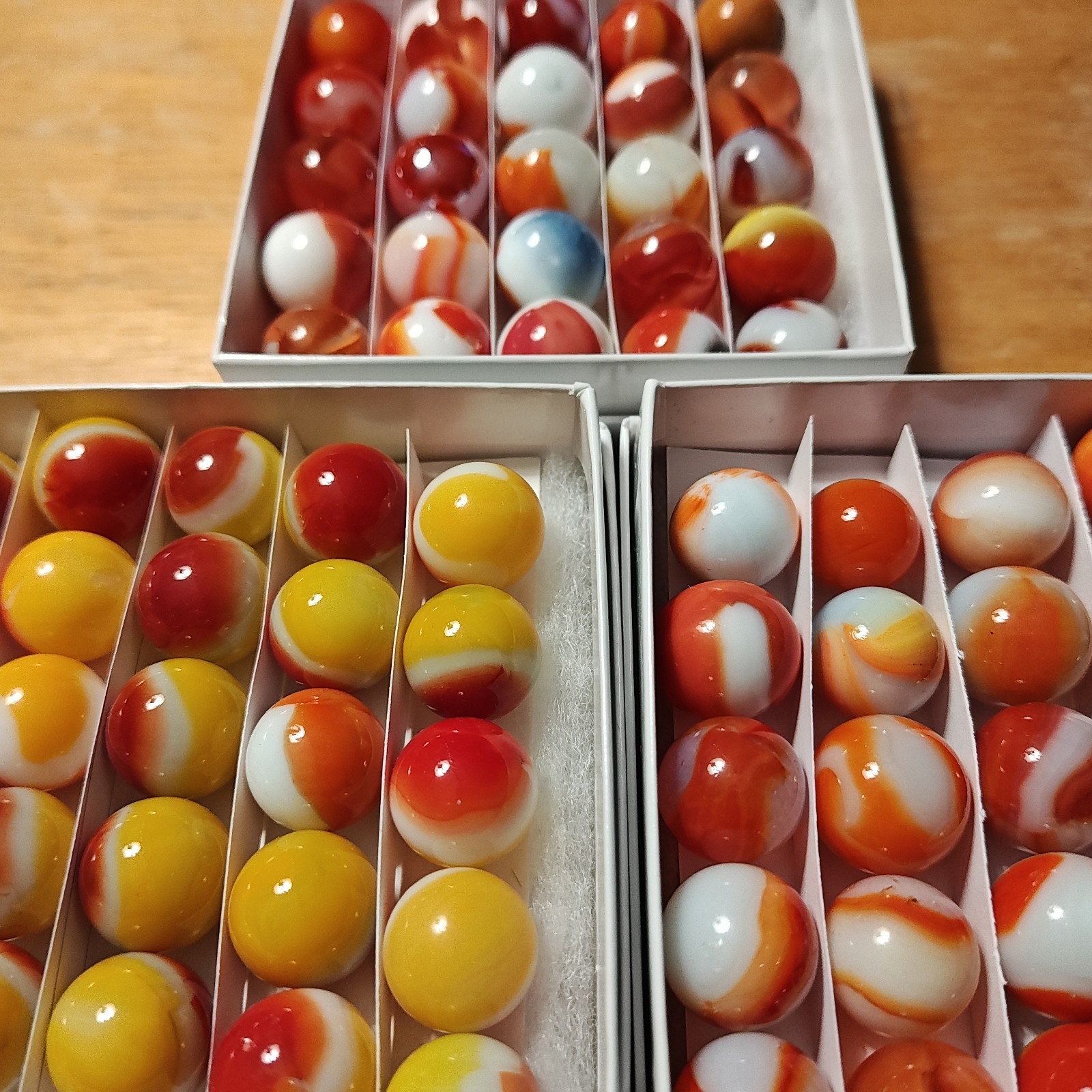 75 Vintage Swirl Glass Marbles 5/8″ – Orange, Yellow and White – W/ Boxes