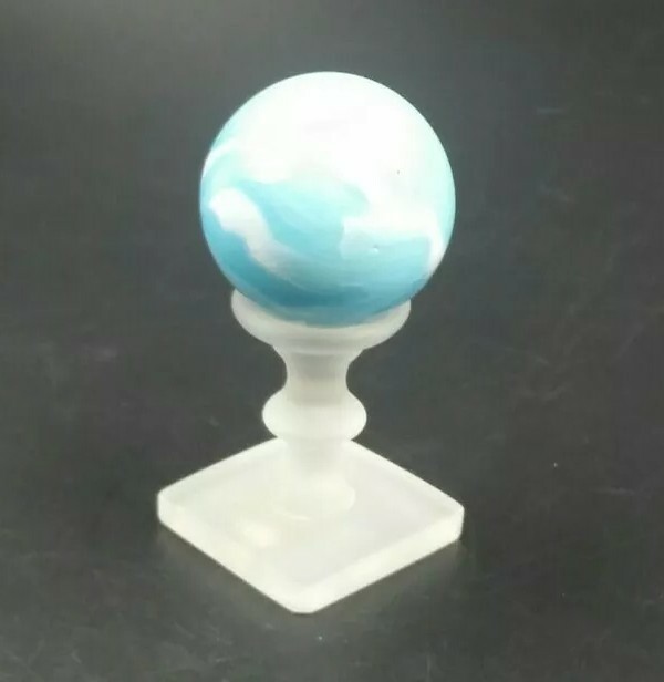 VTG Slag Swirl Art Glass 1.5 Inch Sky Blue & White Marble Globe Orb With Stand