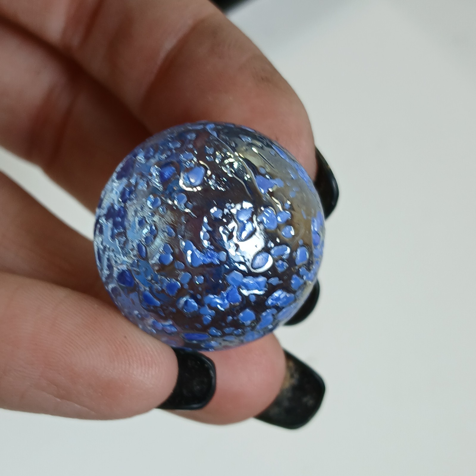 Vintage Akro Agate Shooter Confetti Blue Speckles 1″ Glass Marble Clear
