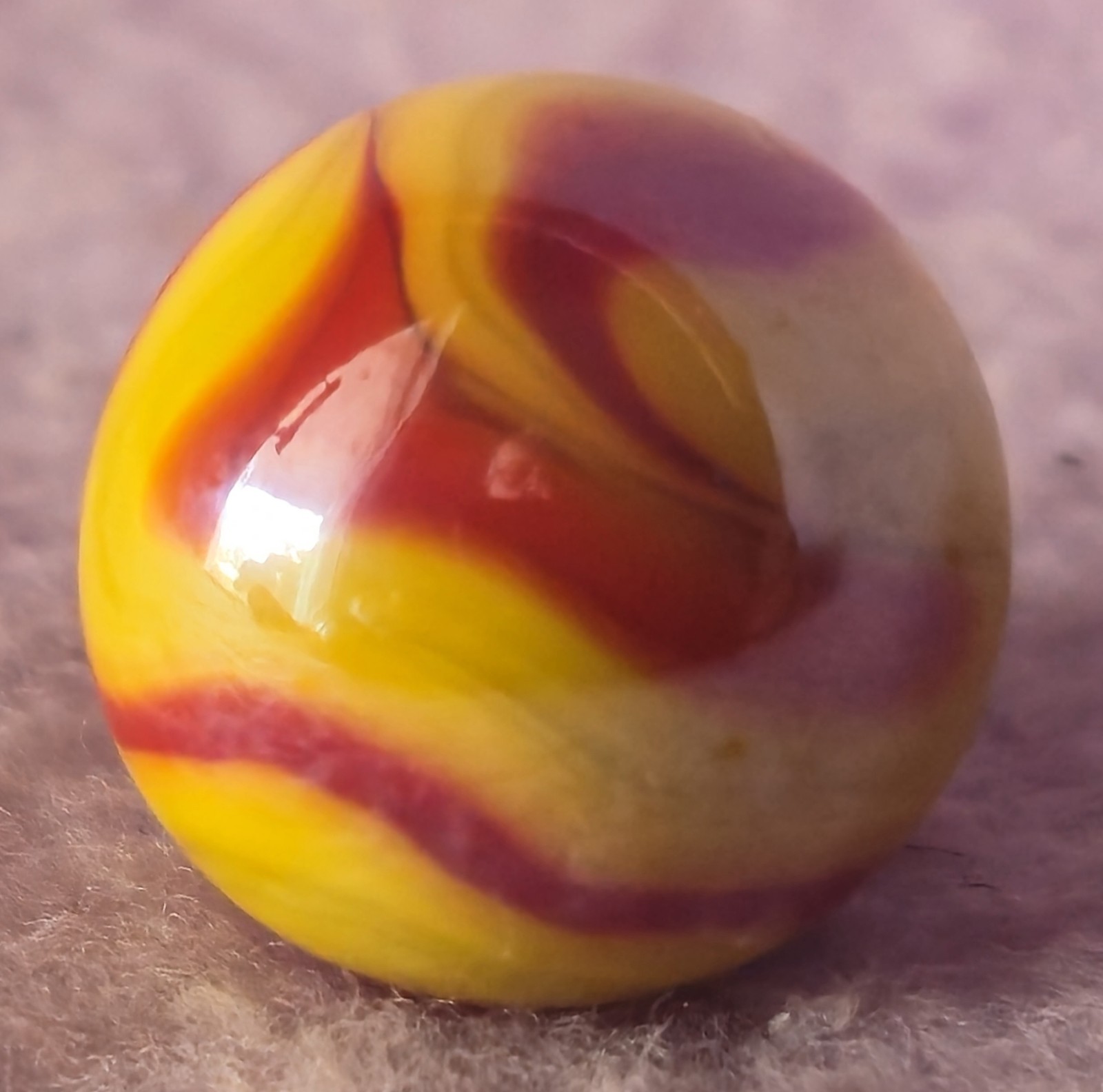 VTG Antique Machine Made Marble 5/8” Ketchup & Mustard .62″ Red Yellow Excellent
