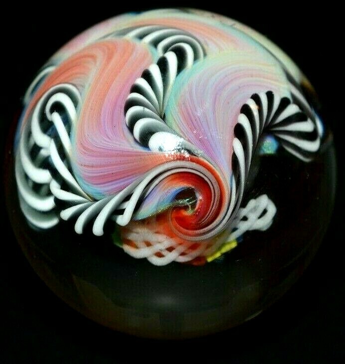 ERIC BROCK GLASS MARBLE/1.716″-FILIGRANA RAINBOW TOTEM POLE-4 FILIGRANA RIBBONS-