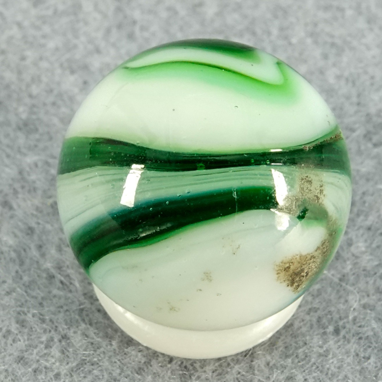 Marbles: PELTIER GLASS COMPANY, National Line Rainbo. 5/8″. Mint (-) (9.0).