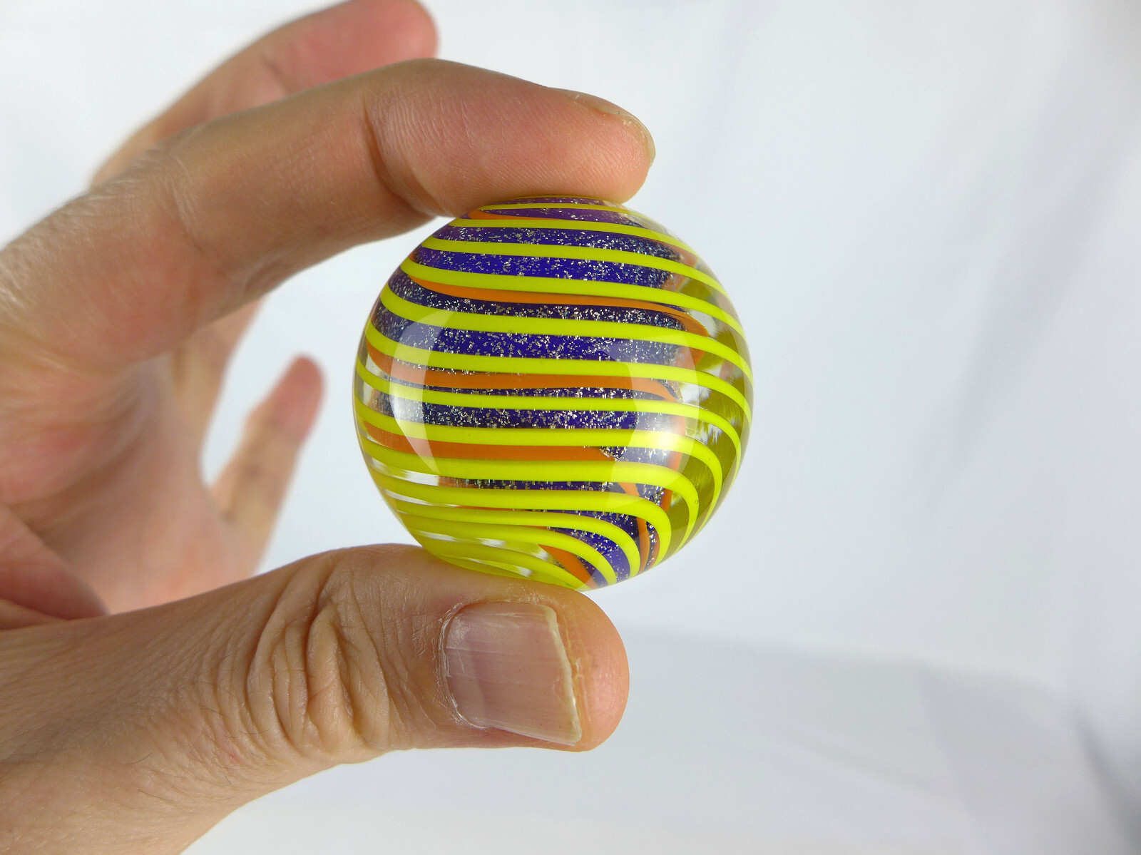 Vintage Eddie Seese Ribbon swirl Art Glass Marble 2004 1.75″