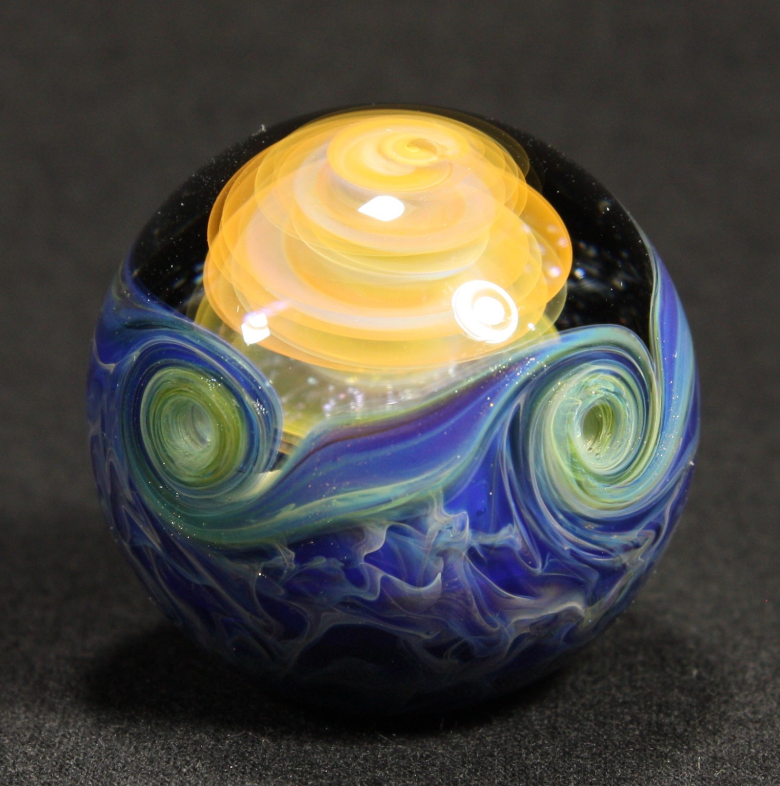Juba Glass Handmade Marble 1.45″ Boro Lampwork 24K Gold and Silver Fume Swirl