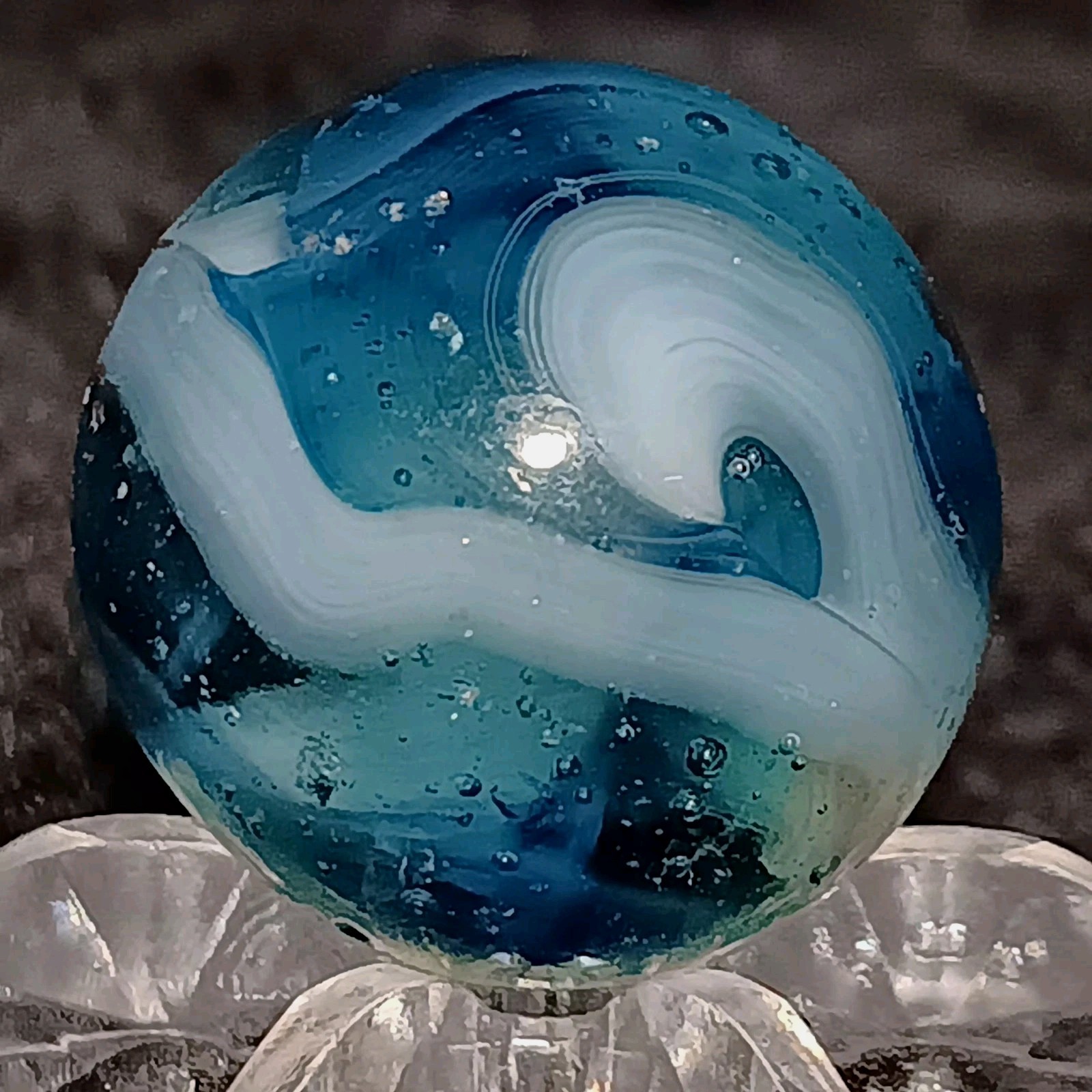 Vintage Ravenswood Novelty Swirl Marble. .65″ NM. Uv Active.