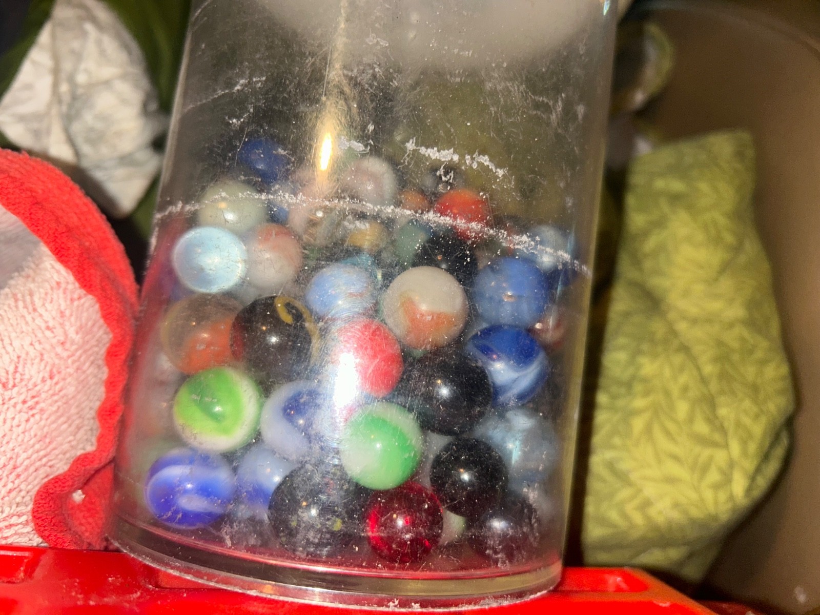 1 marble picked random 9.3- wet mint various sizes. Akro agate,