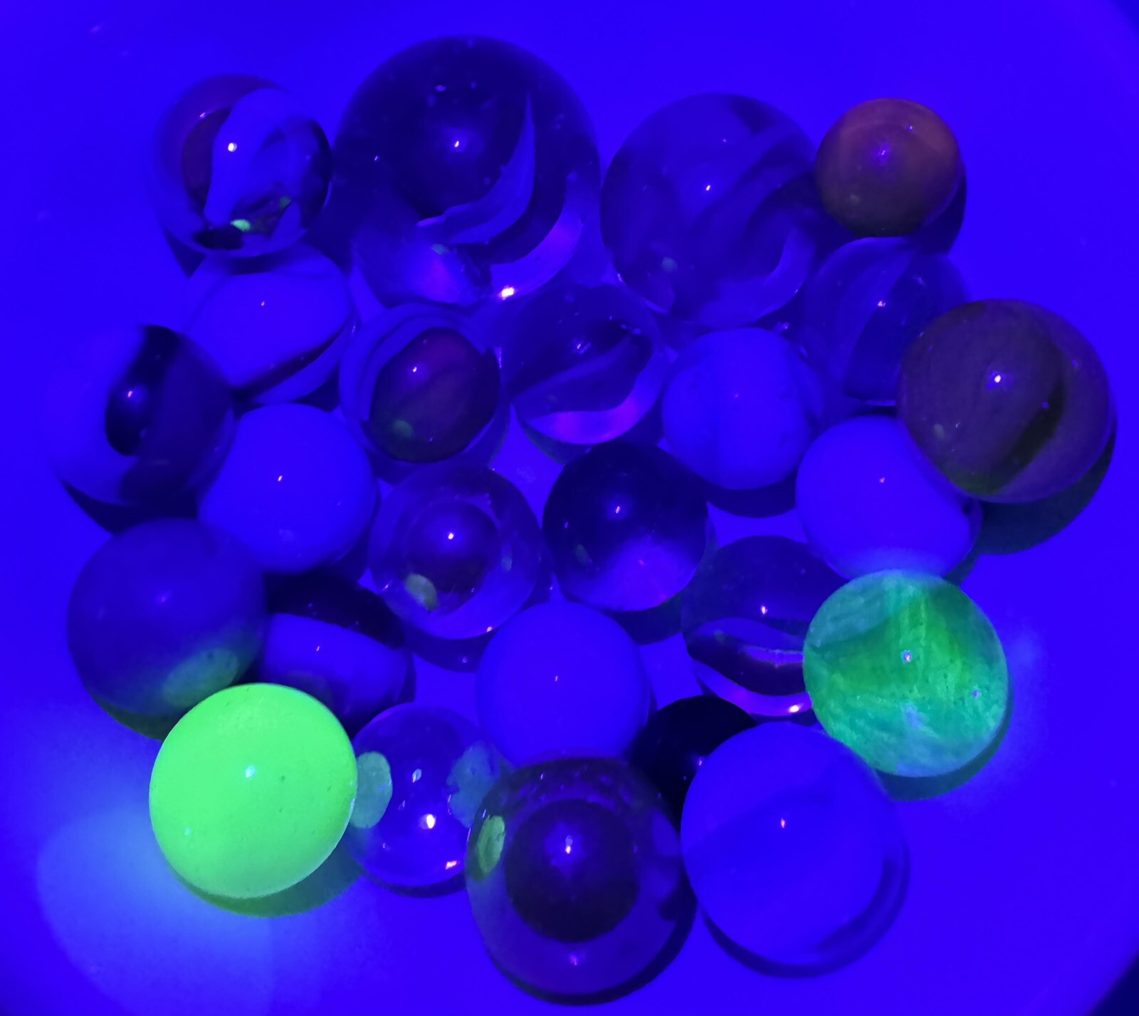 Vintage Marble Lot Of MARBLES UV Reactive Cadmium Uranium Lot #77