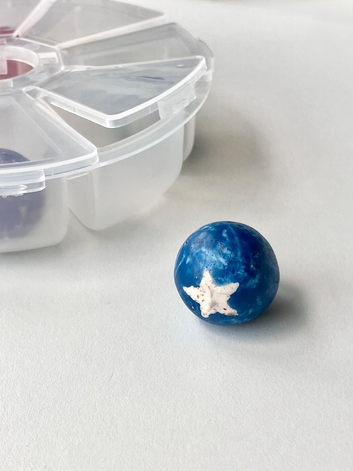 Antique Star Marbles Rainbow Colors 8 Shooters Lot + Protective Case (set #4)