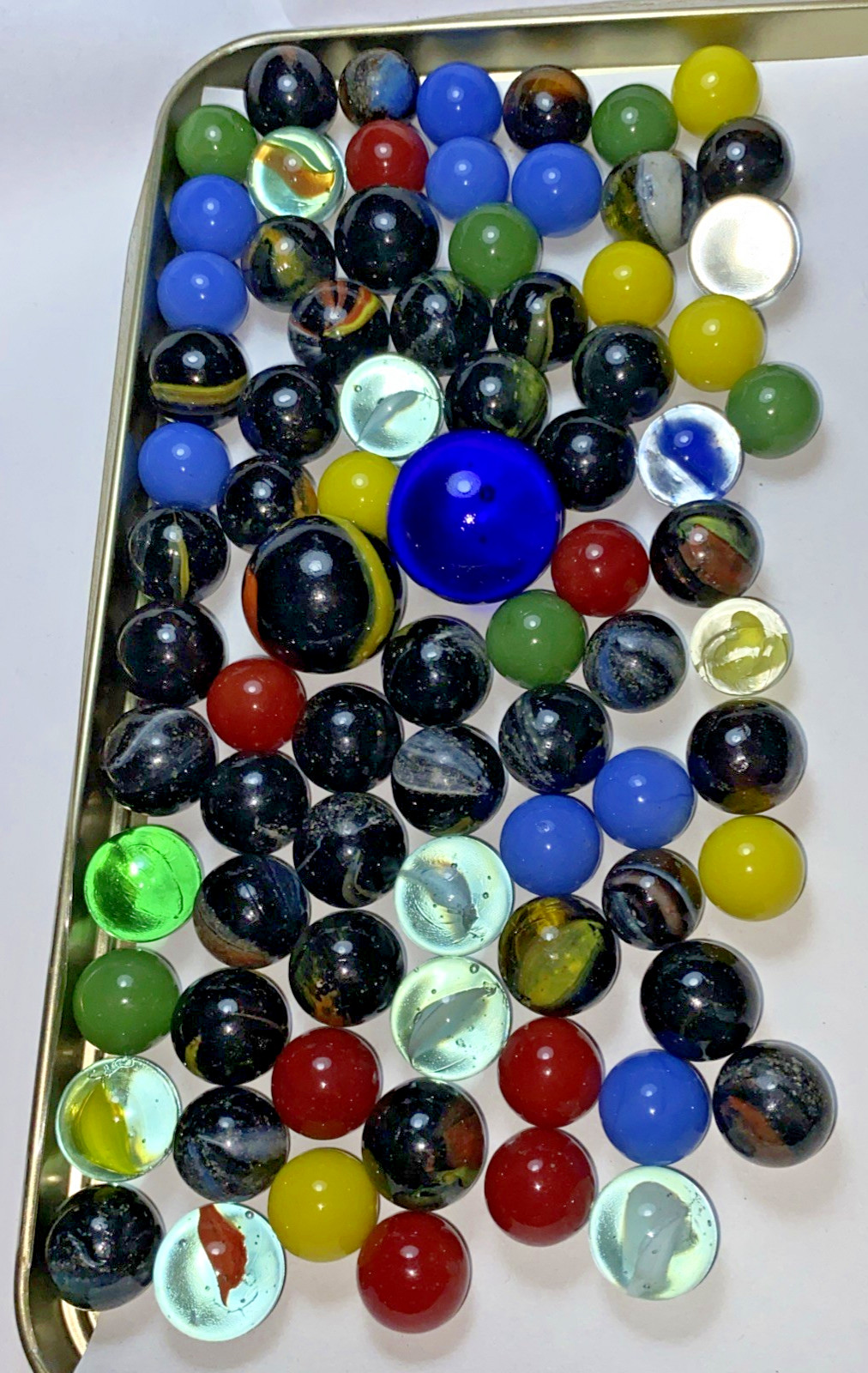 79 Assorted Vintage Random Glass Marbles Swirl Patterns 1 radioactive! WYSIWYG